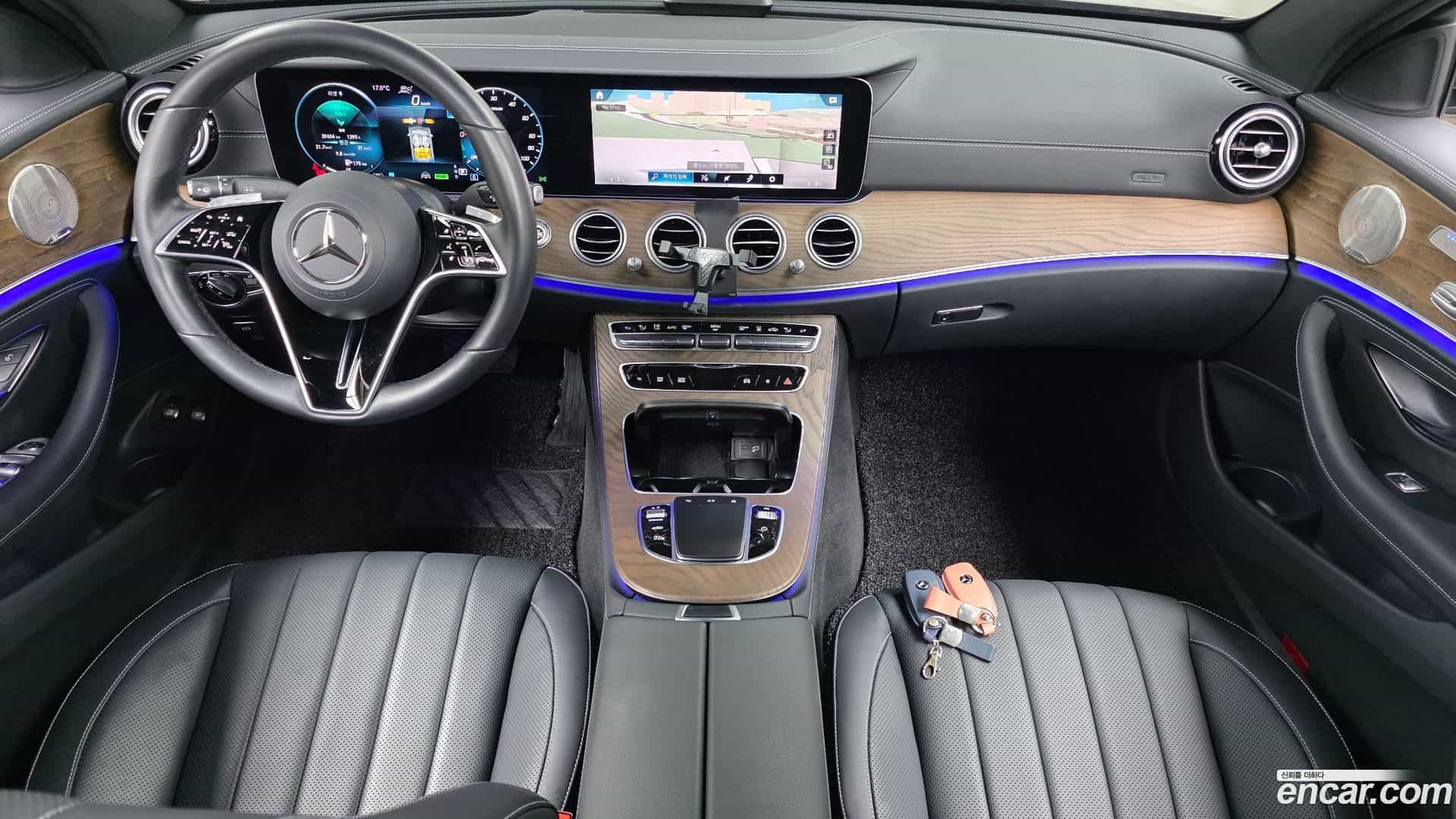 E-Class Mercedes-Benz 2022.2-INNER-007