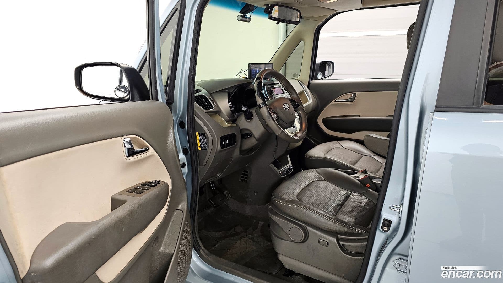 Main__Slider__Photo:RAY Kia 2012.1-11