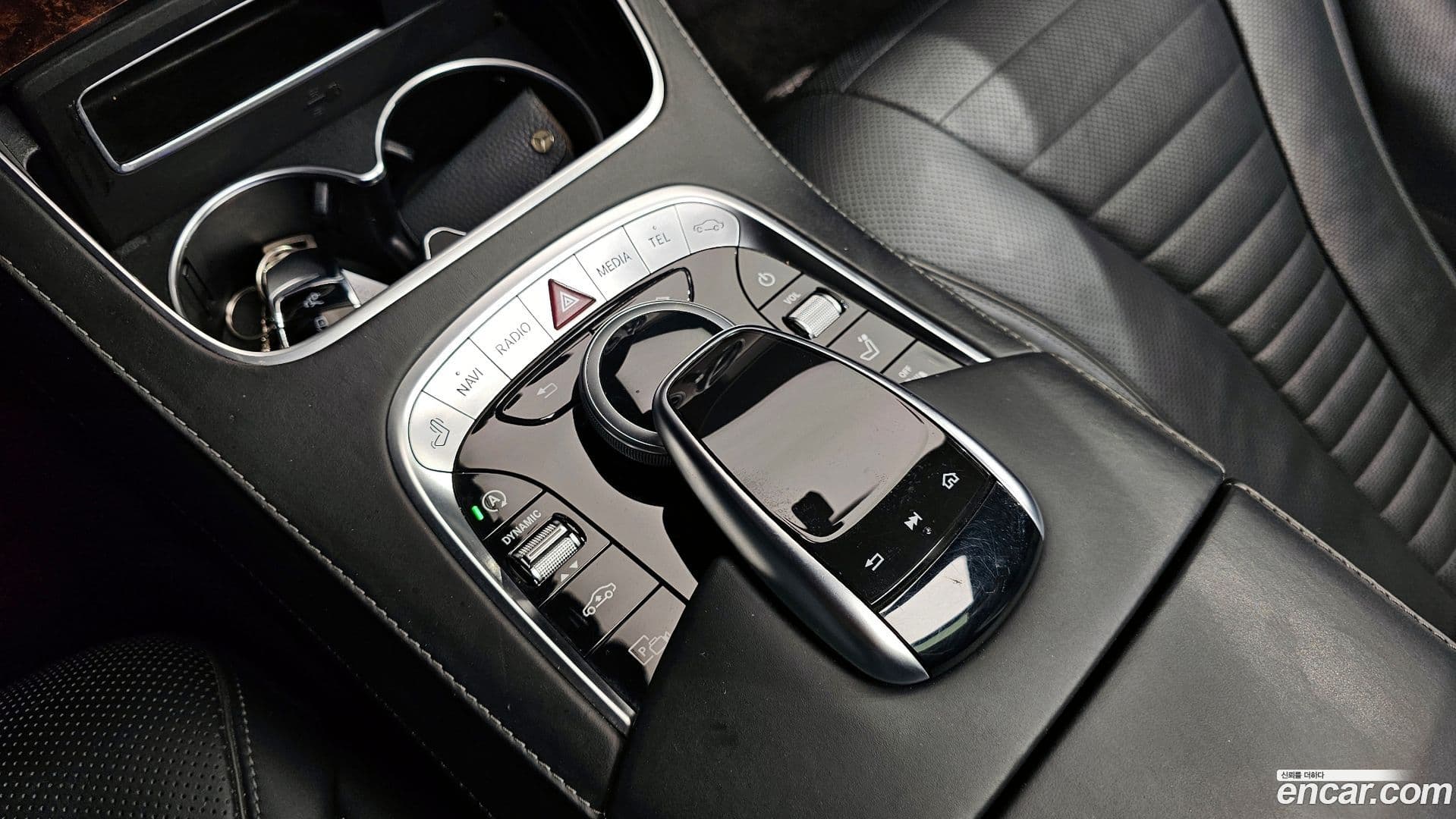 Main__Slider__Photo:S-Class Mercedes-Benz 2019.4-16