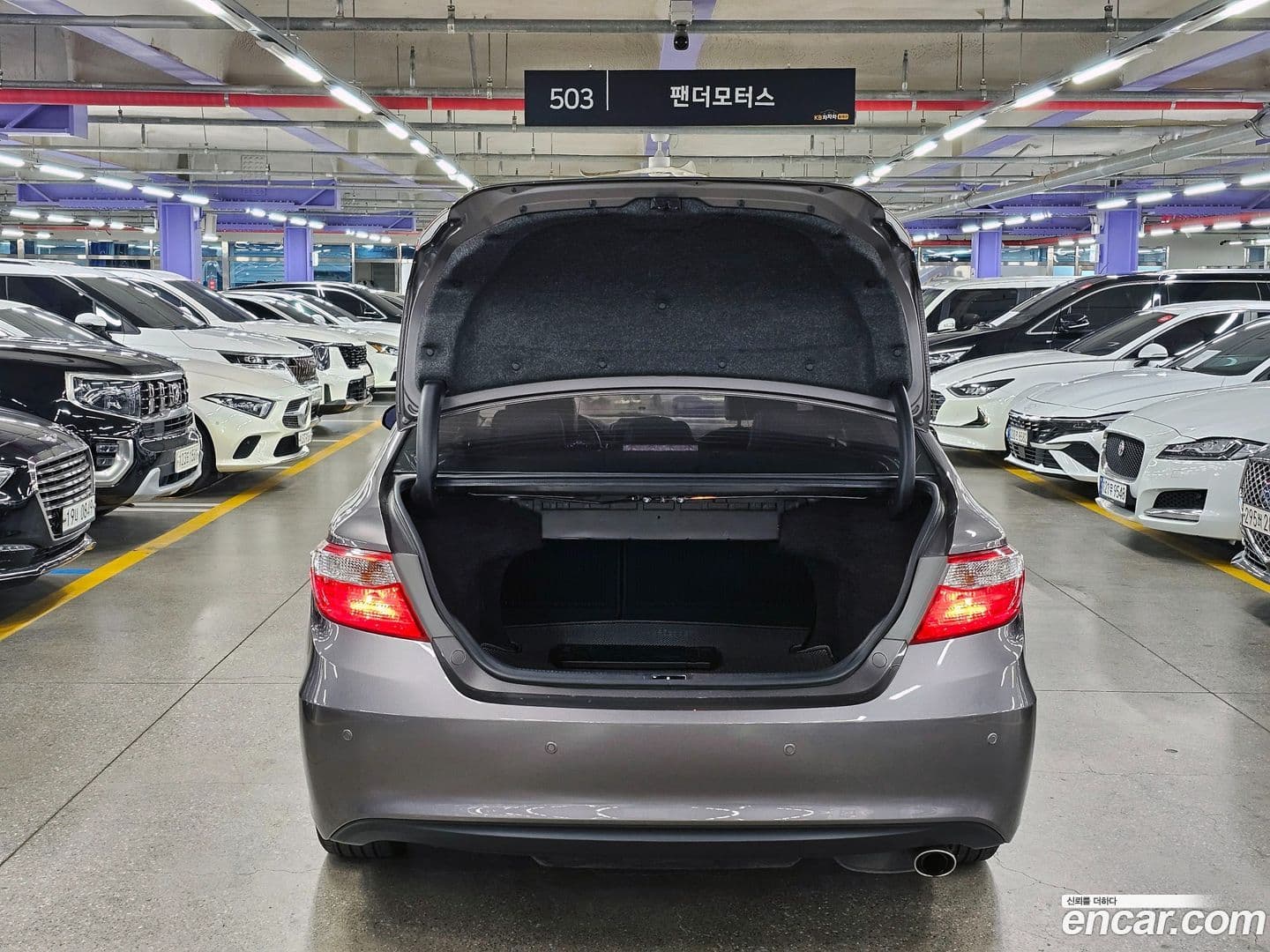 Main__Slider__Photo:Camry Toyota 2015.0-17