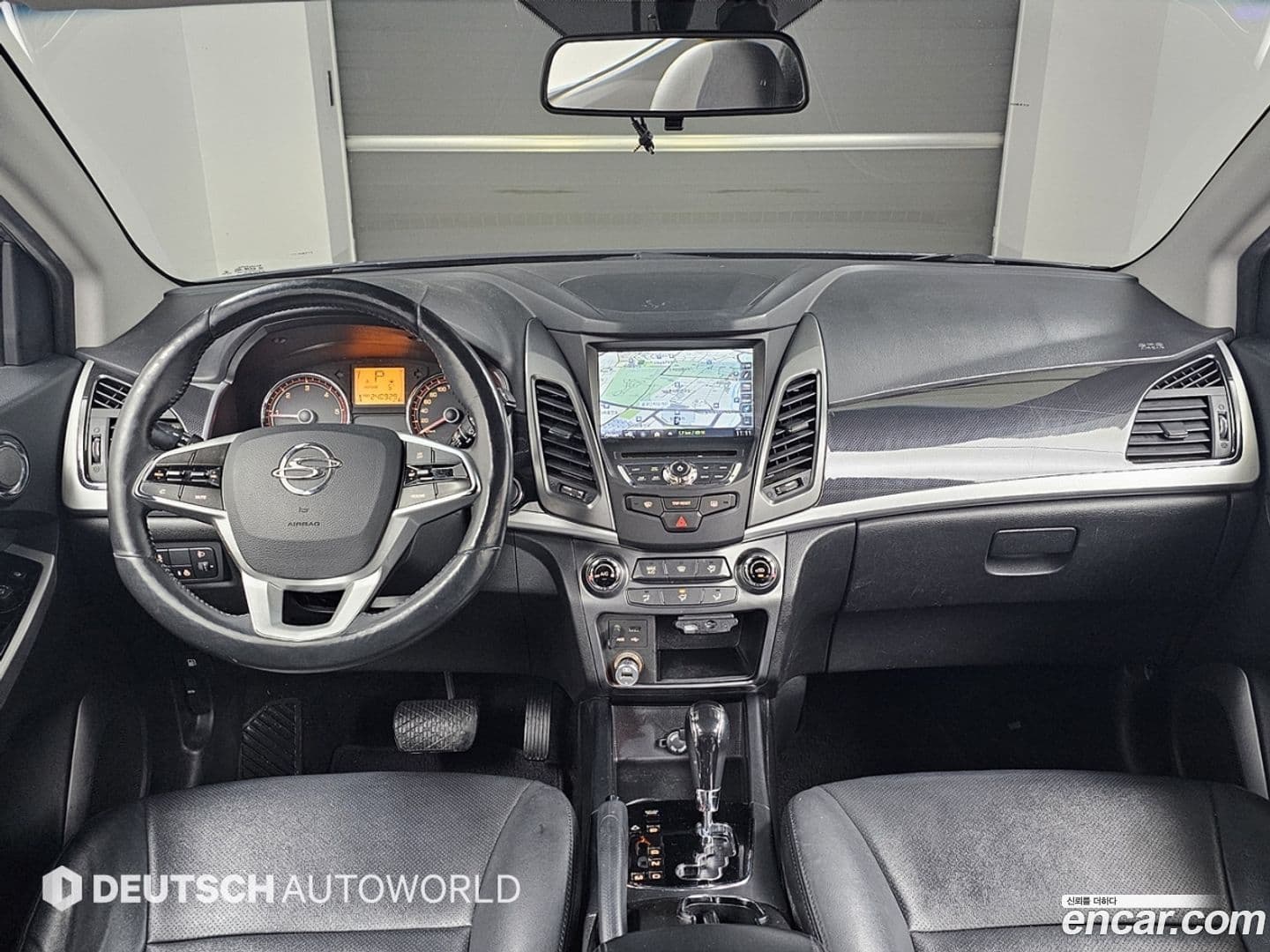 Main__Slider__Photo:KORANDO KG_Mobility_Ssangyong 2018.4-6