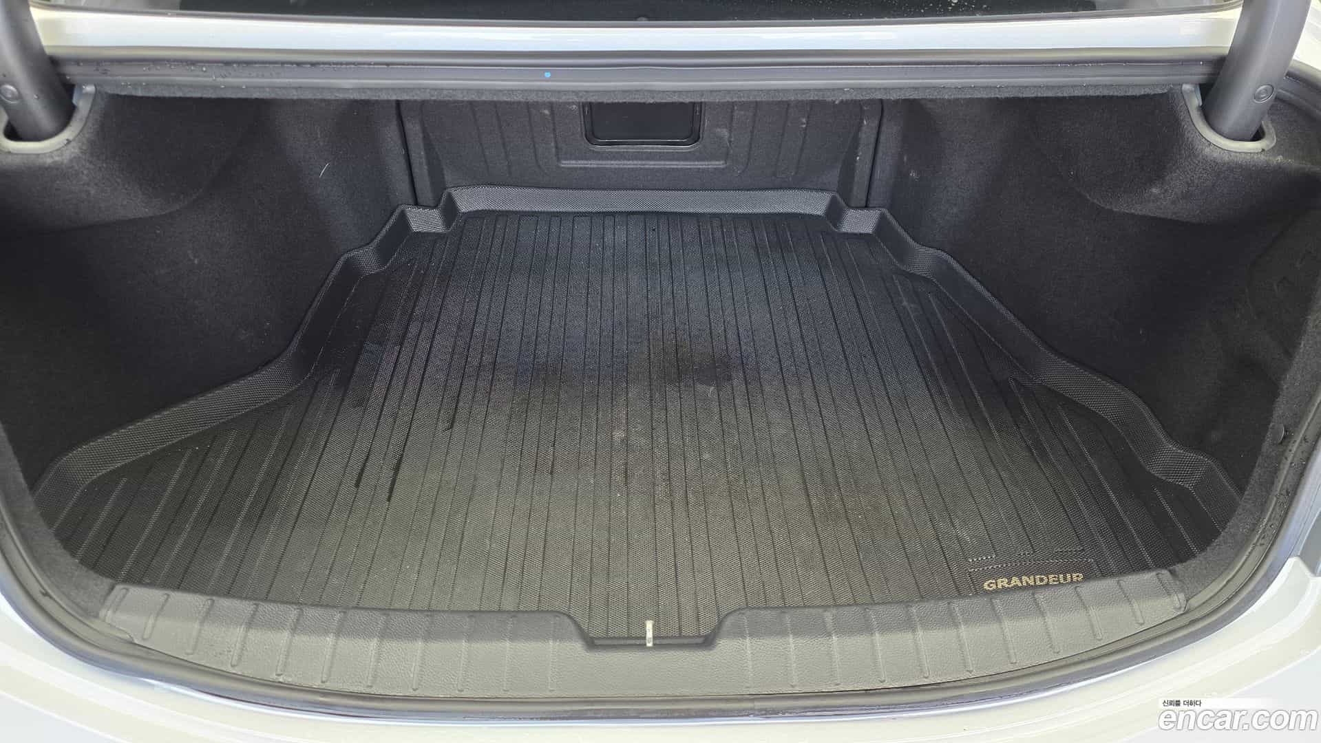 Grandeur Hyundai 2013.6-OPTION-024