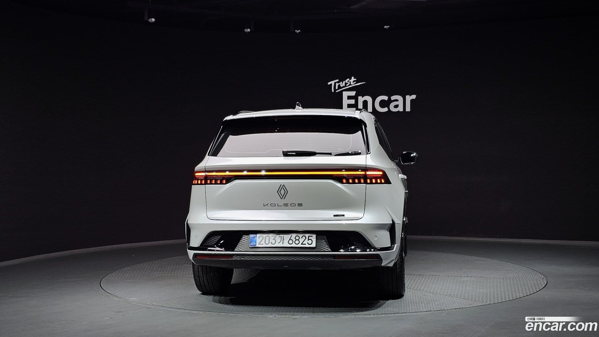 Main__Slider__Photo:Grand Koleos Renault Korea 2025.8-3