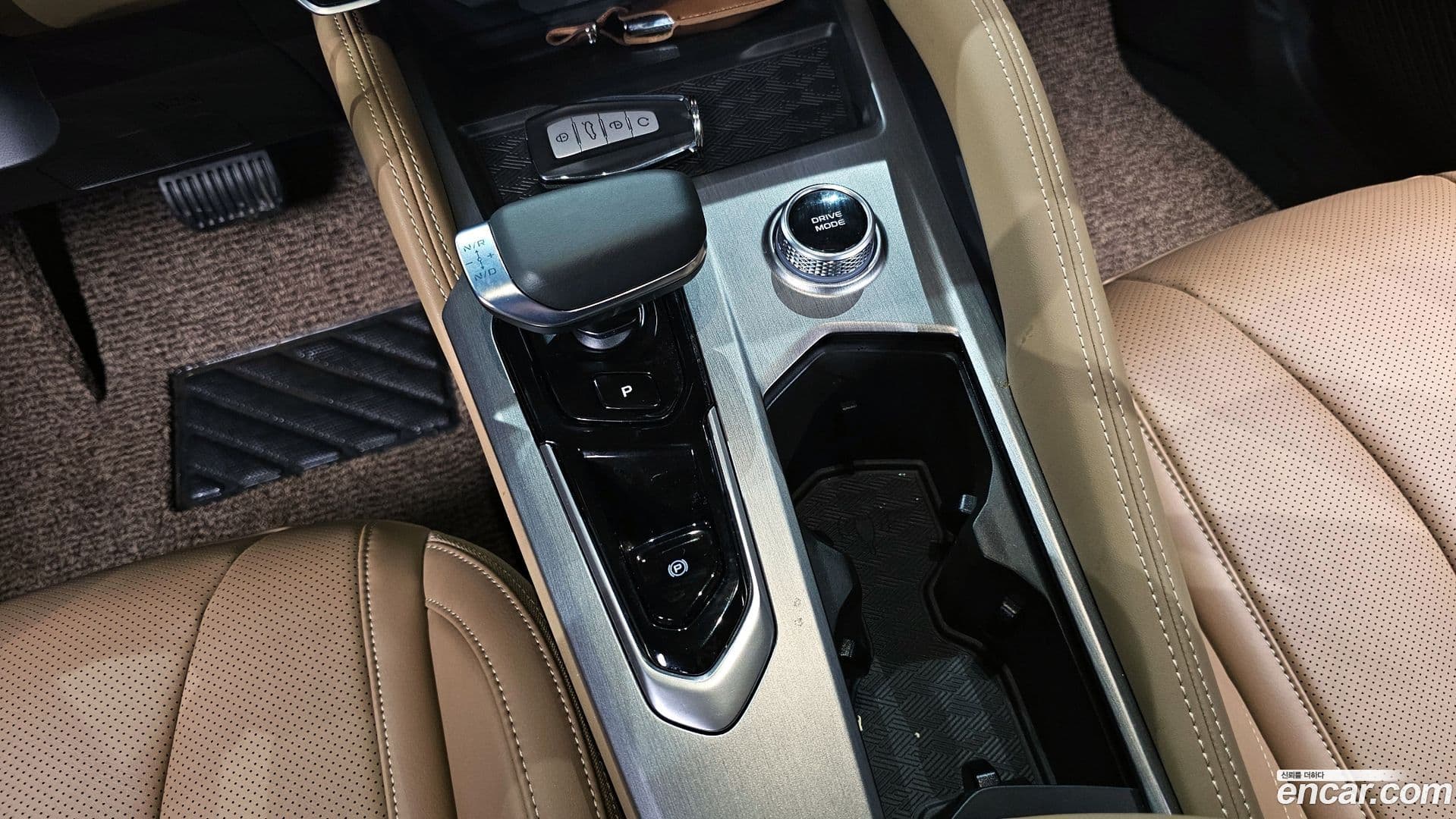 Main__Slider__Photo:Grand Koleos Renault Korea 2025.8-8