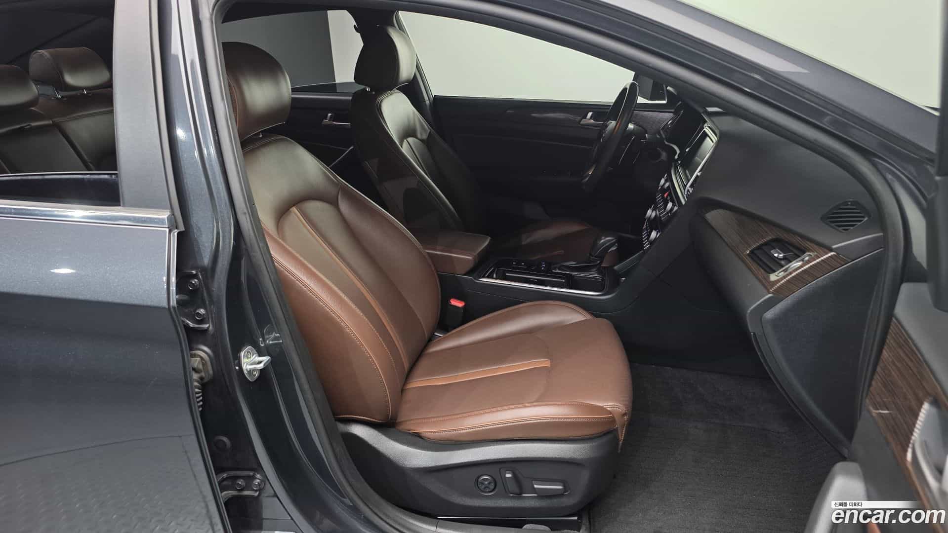 Sonata Hyundai 2017.4-OPTION-015