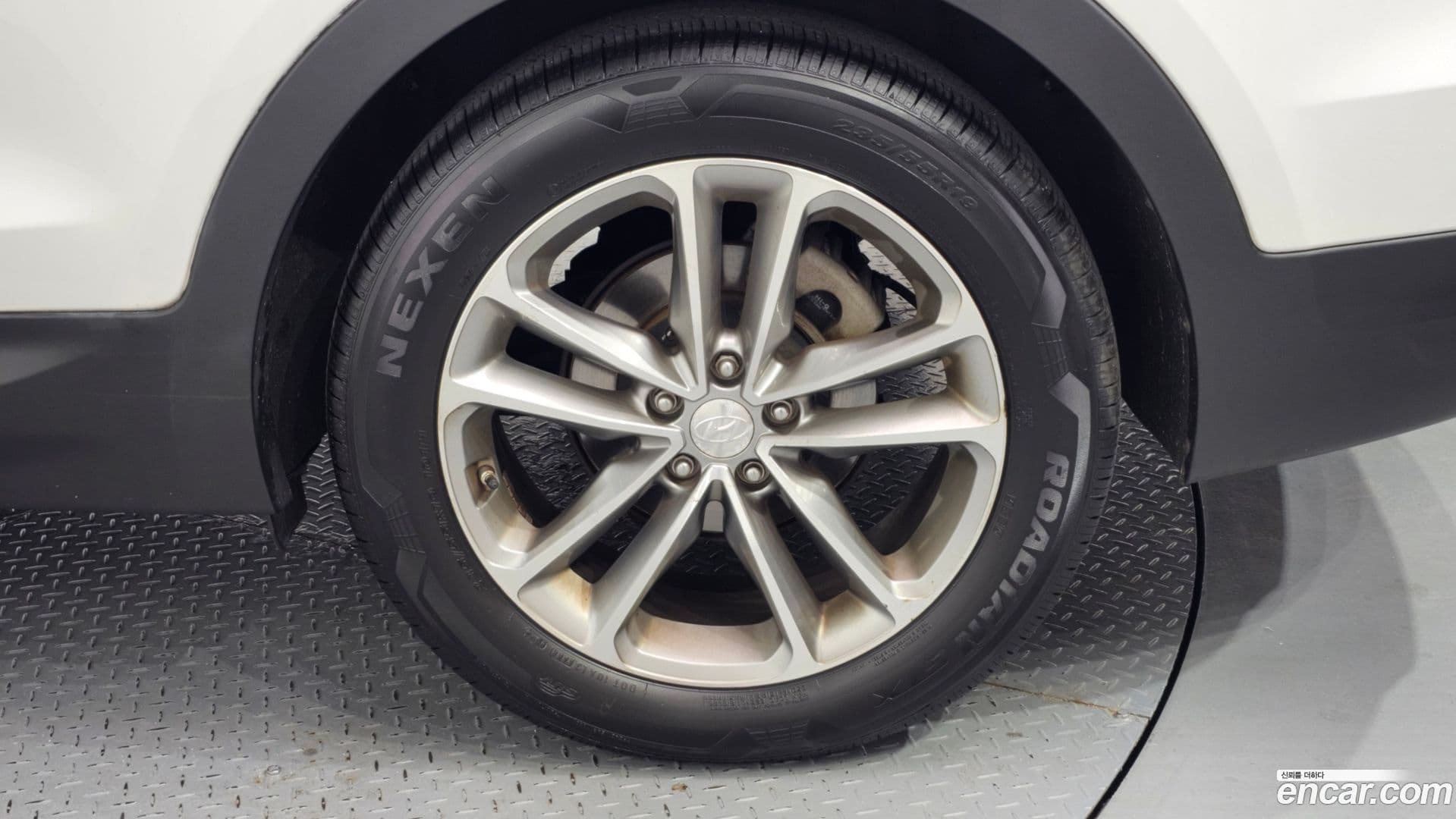 Main__Slider__Photo:Santafe Hyundai 2016.9-4