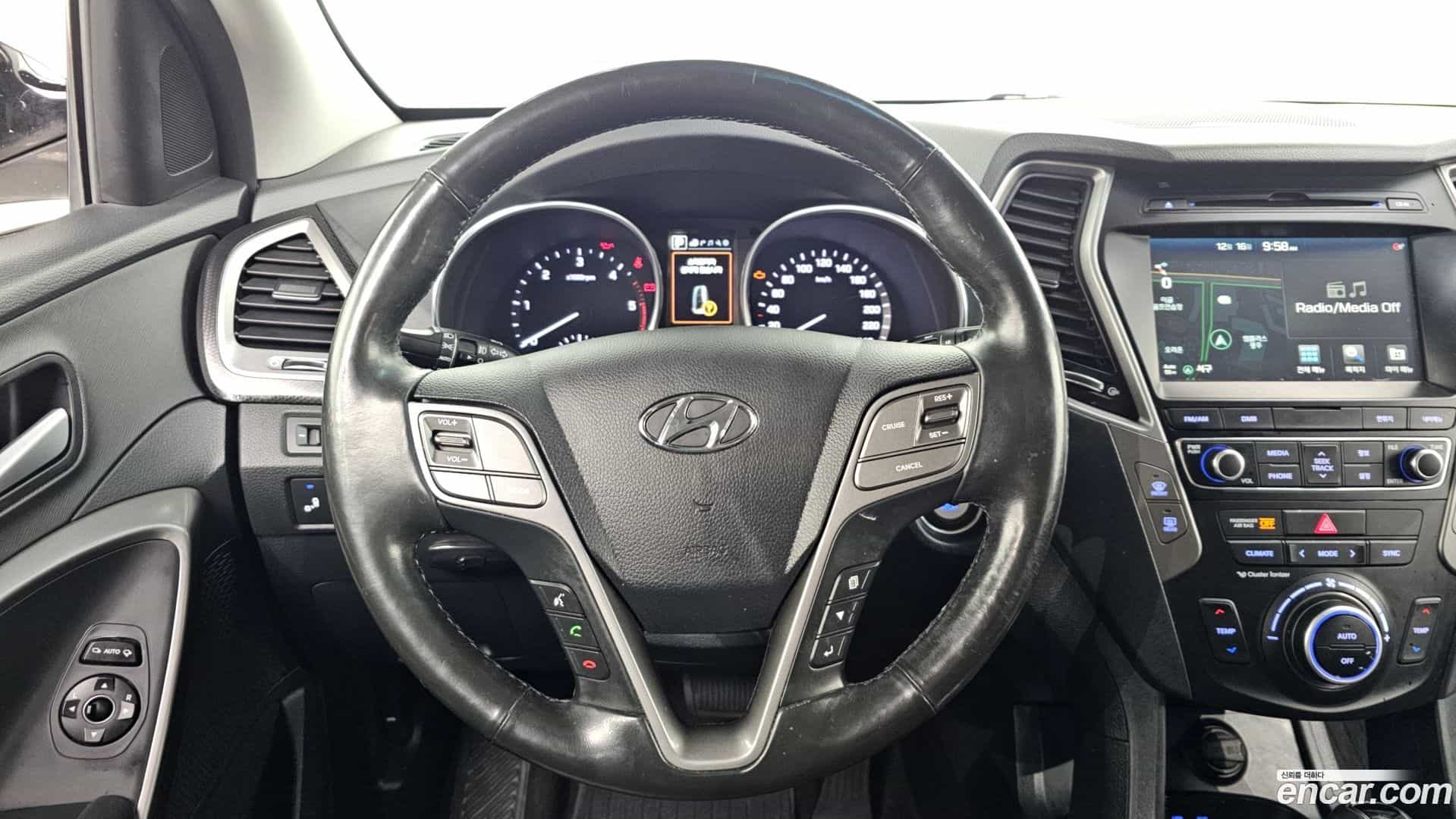 Santafe Hyundai 2016.9-OPTION-017