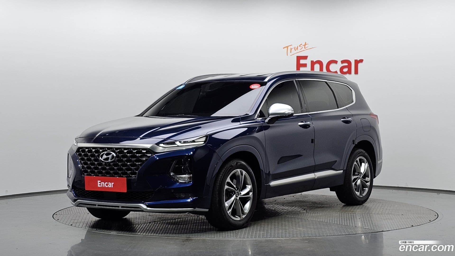 Main__Slider__Photo:Santafe Hyundai 2018.10-0