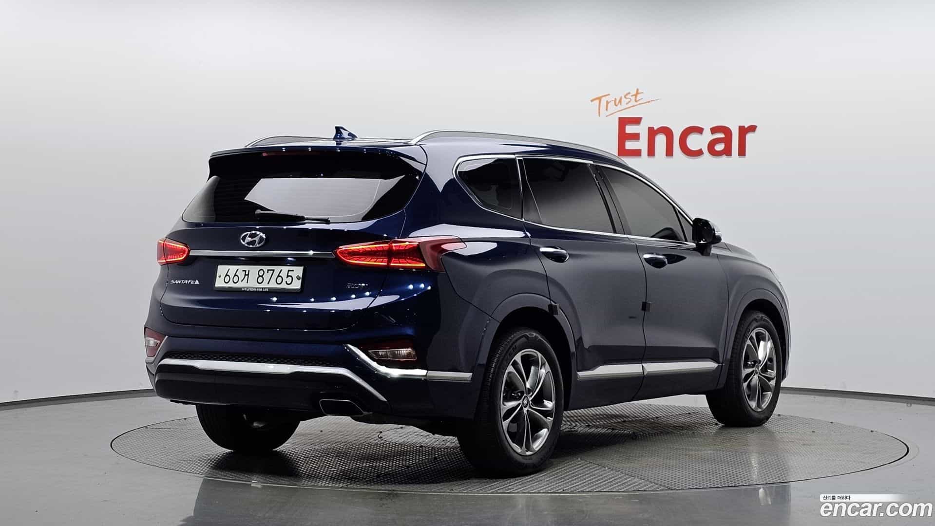 Santafe Hyundai 2018.10-OUTER-002