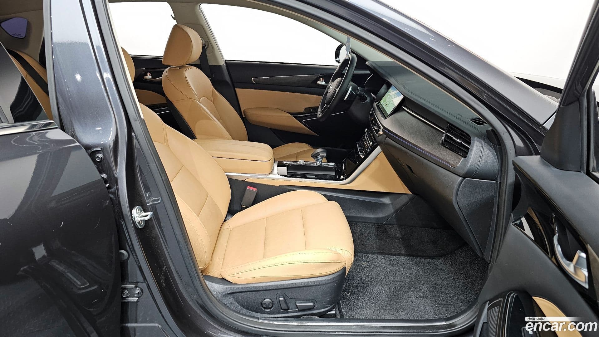 Main__Slider__Photo:K7 Kia 2019.7-10