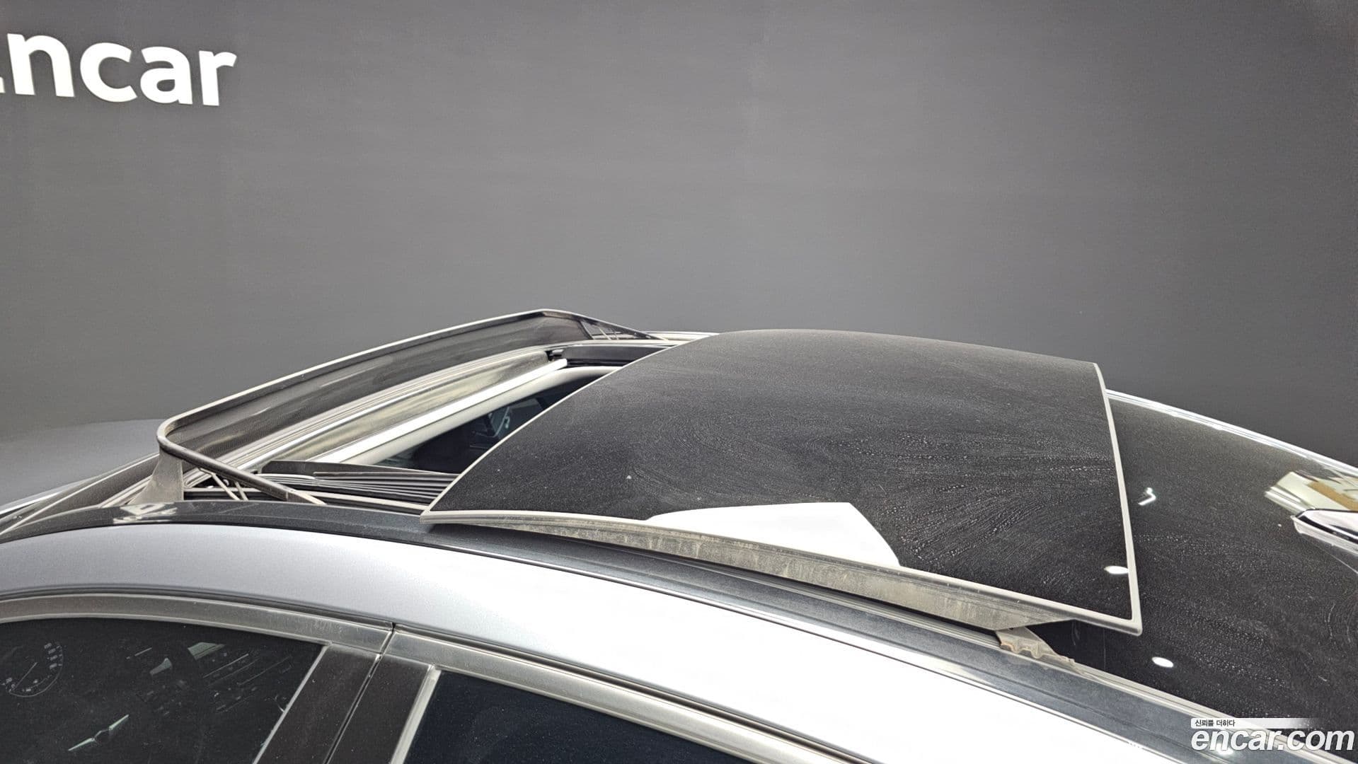 Main__Slider__Photo:Genesis Hyundai 2014.4-16