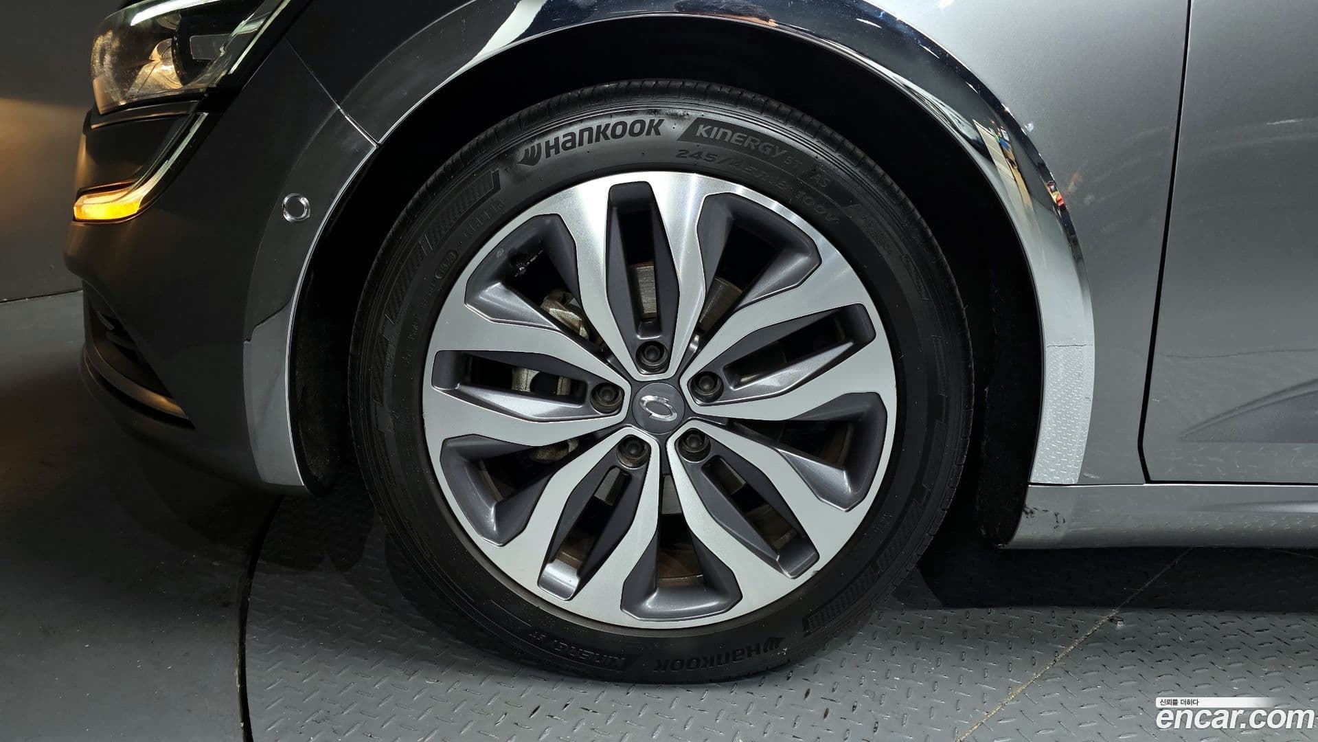 Main__Slider__Photo:SM6 Renault Korea 2017.11-4