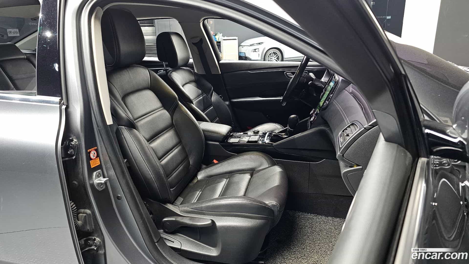 SM6 Renault Korea 2017.11-INNER-010