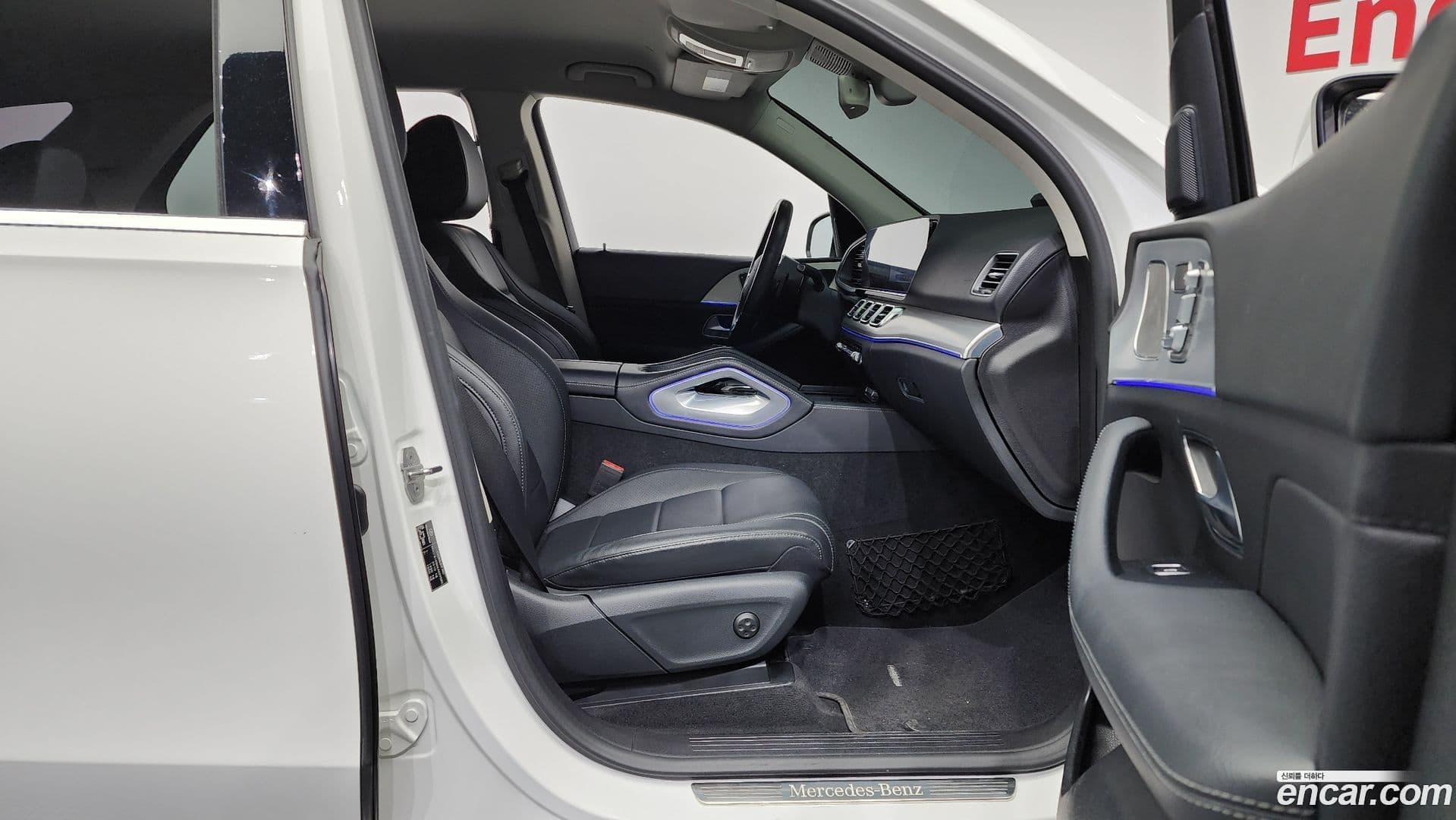 Main__Slider__Photo:GLE-Class Mercedes-Benz 2019.10-10