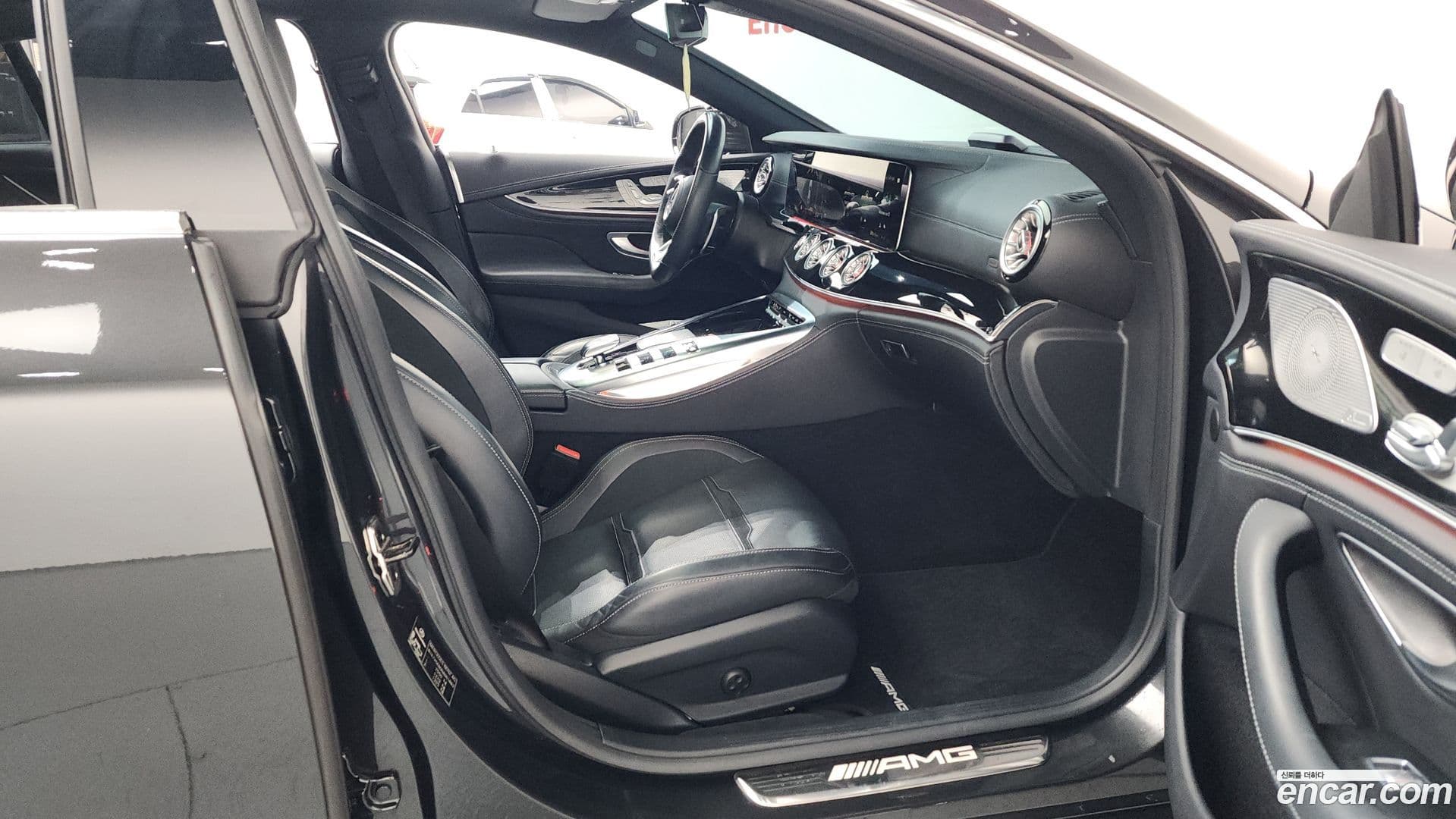 Main__Slider__Photo:AMG GT Mercedes-Benz 2022.11-10