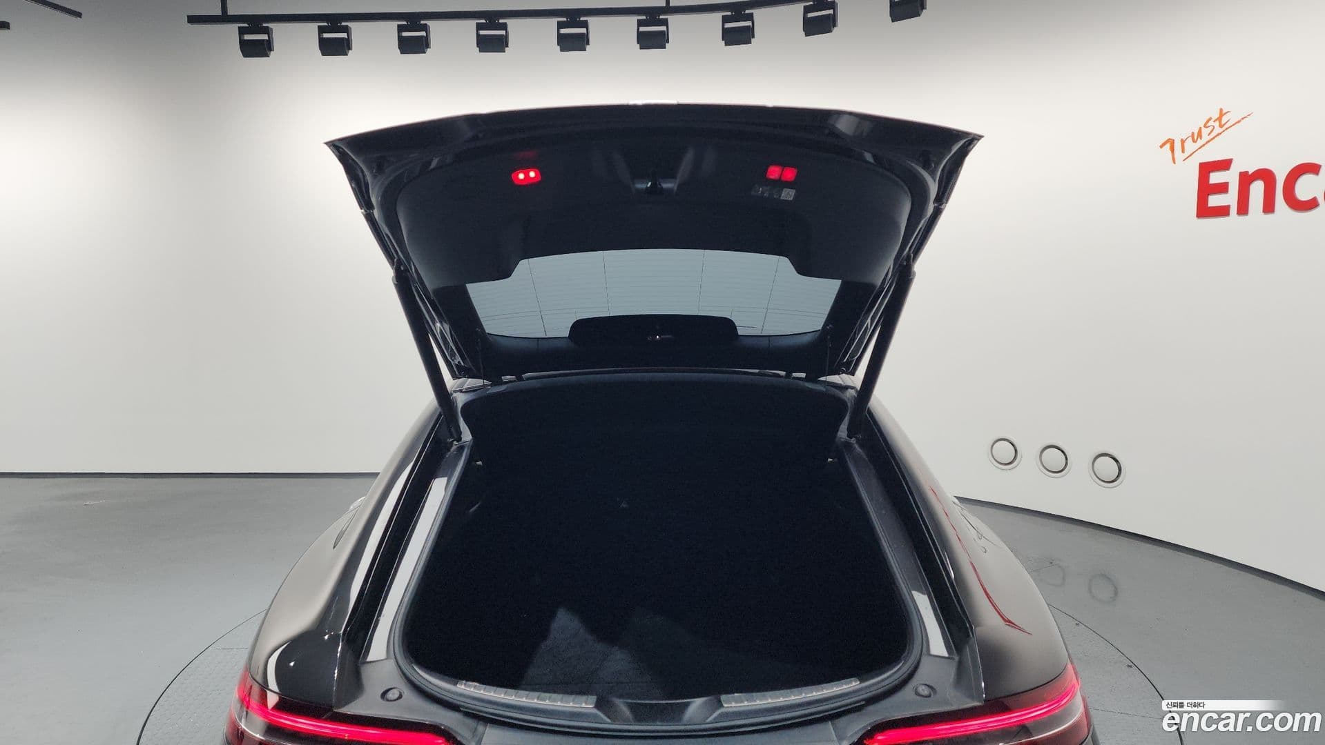 Main__Slider__Photo:AMG GT Mercedes-Benz 2022.11-19