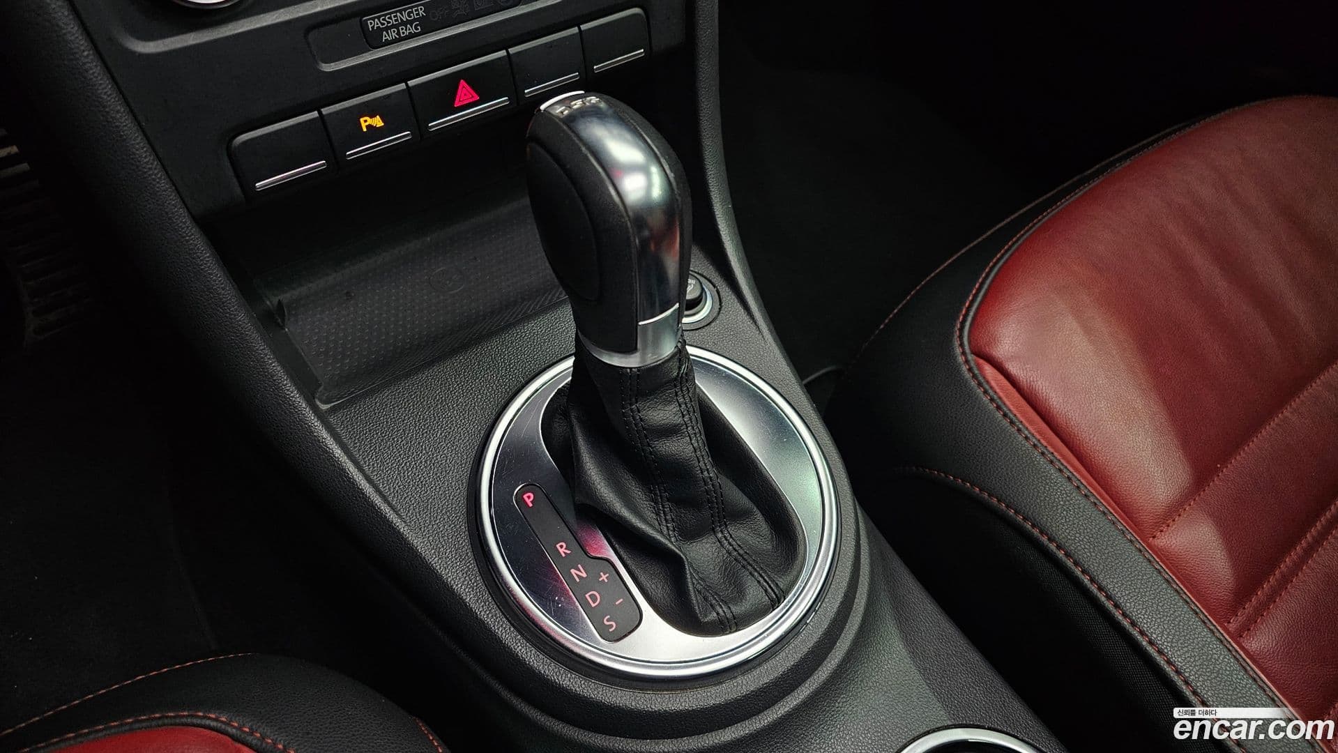 Main__Slider__Photo:Beatle Volkswagen 2012.9-8