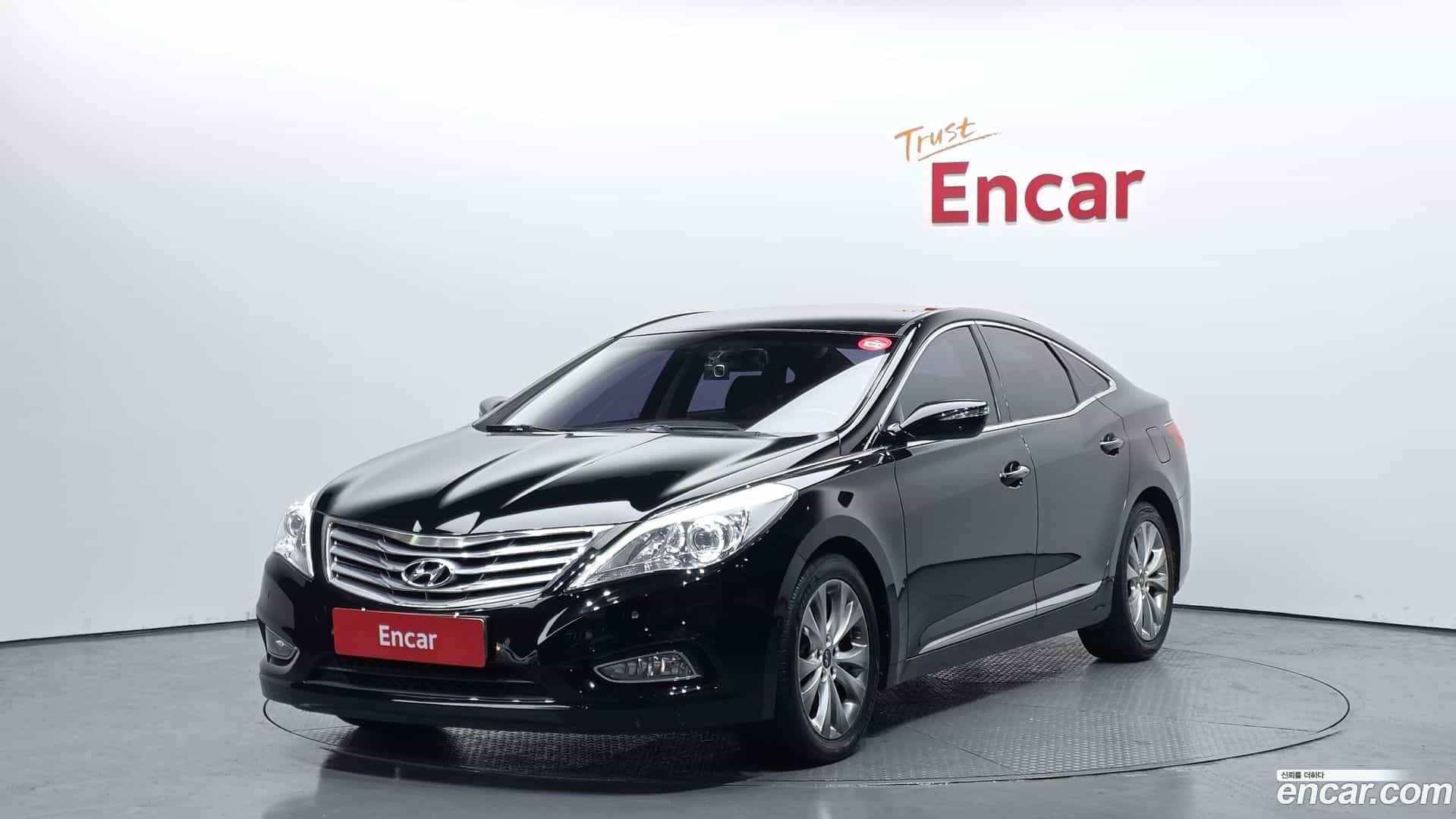 Grandeur Hyundai 2012.10-OUTER-001