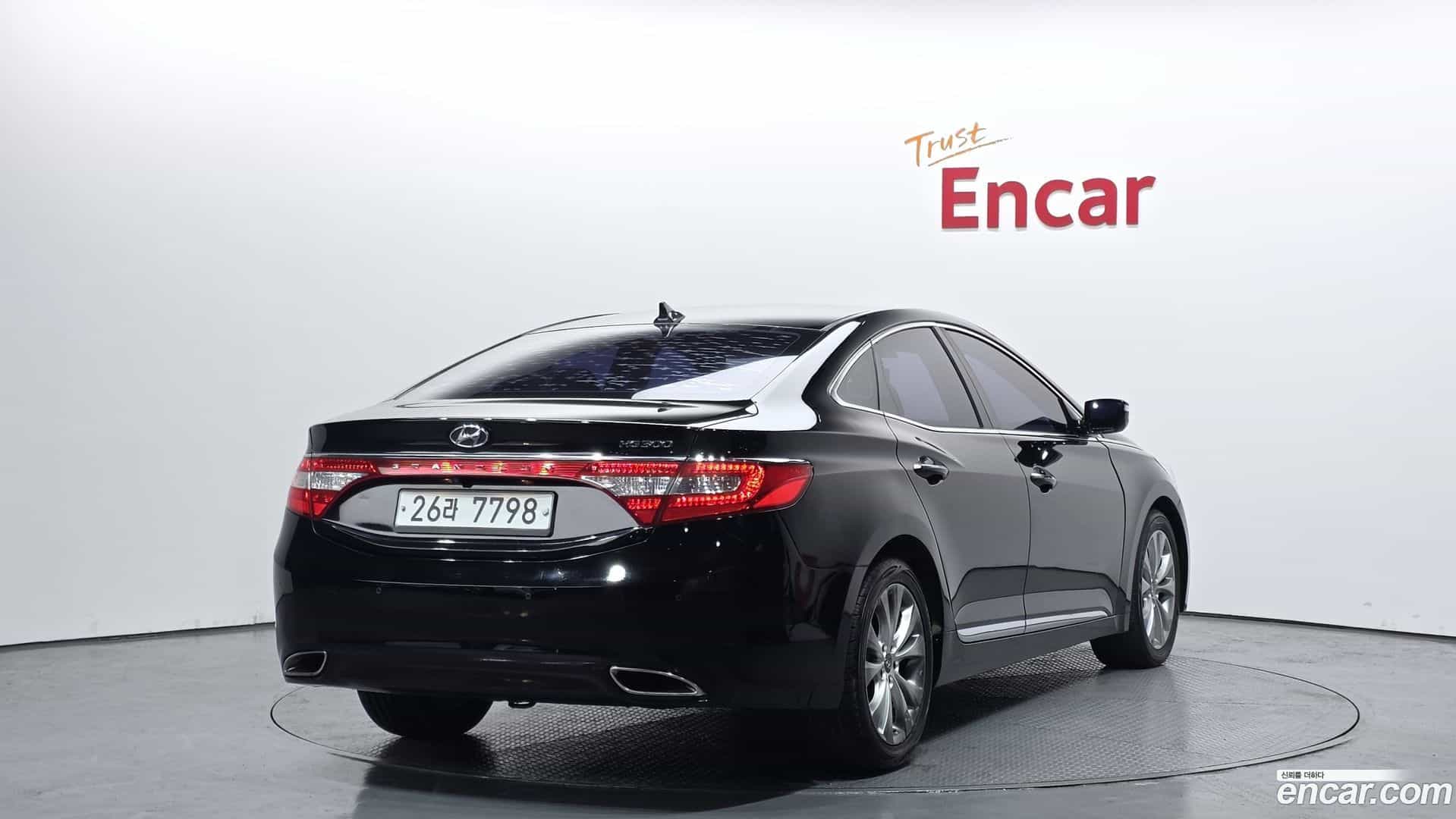 Grandeur Hyundai 2012.10-OUTER-002