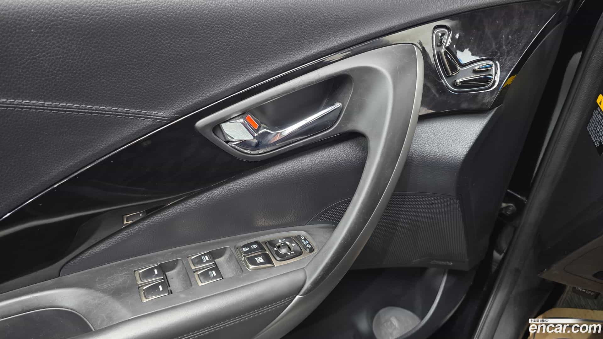 Grandeur Hyundai 2012.10-OPTION-020