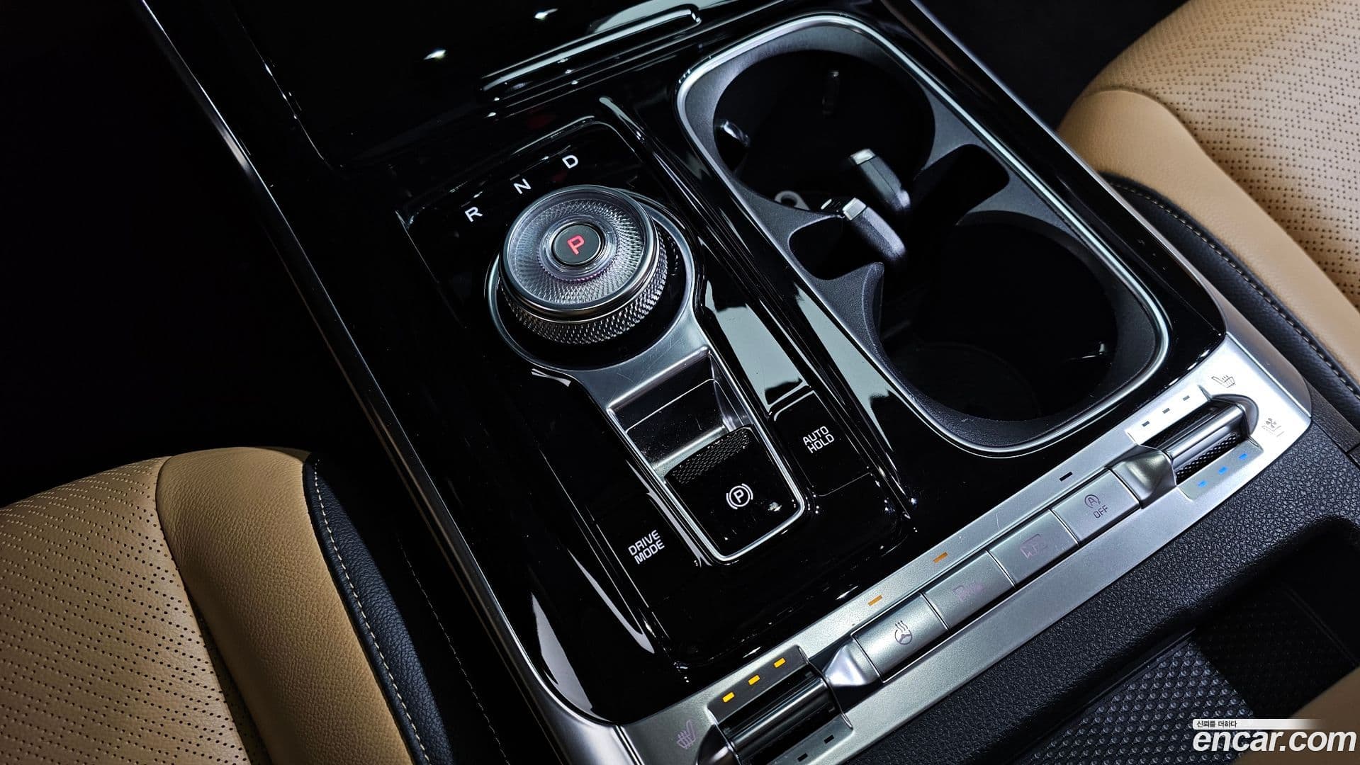 Main__Slider__Photo:Canival Kia 2021.8-8