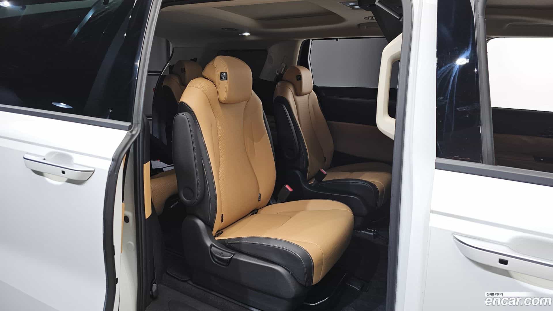 Canival Kia 2021.8-OPTION-016