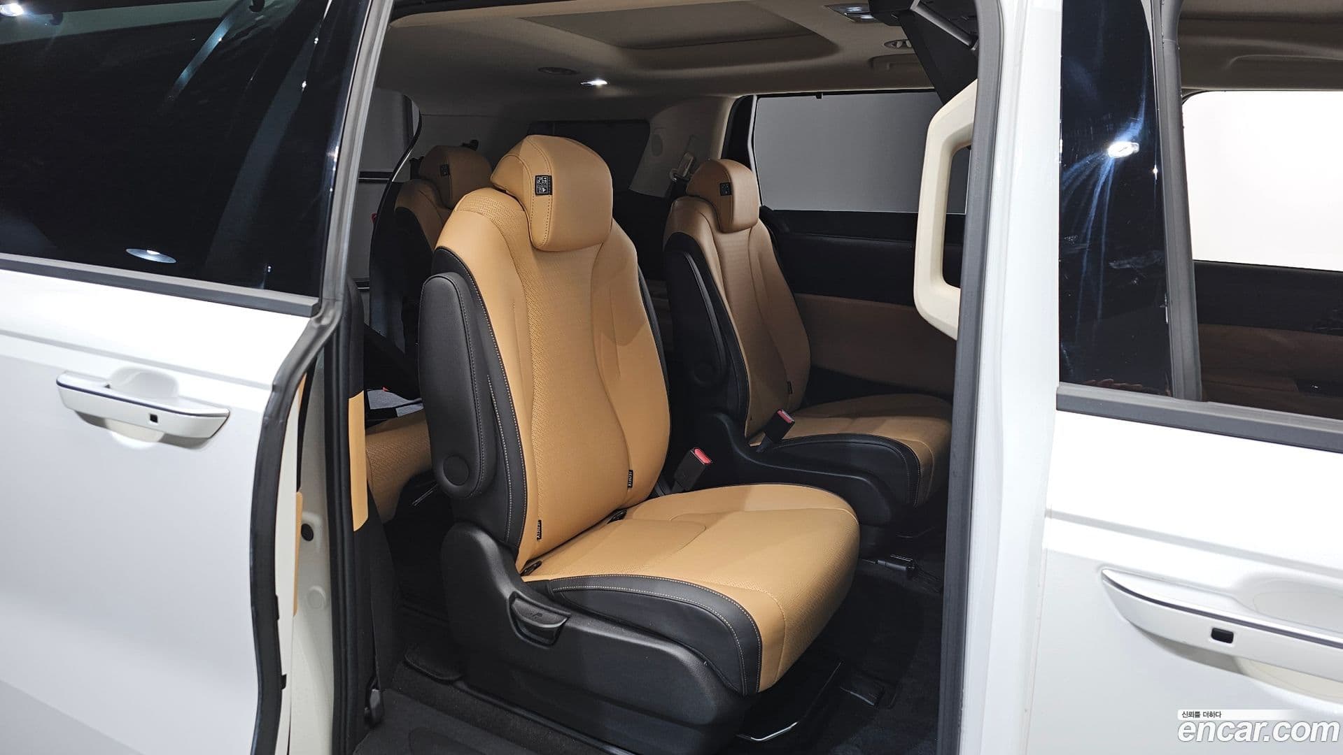 Main__Slider__Photo:Canival Kia 2021.8-11