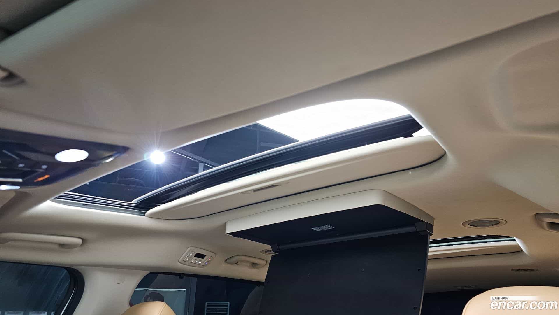 Canival Kia 2021.8-OPTION-023