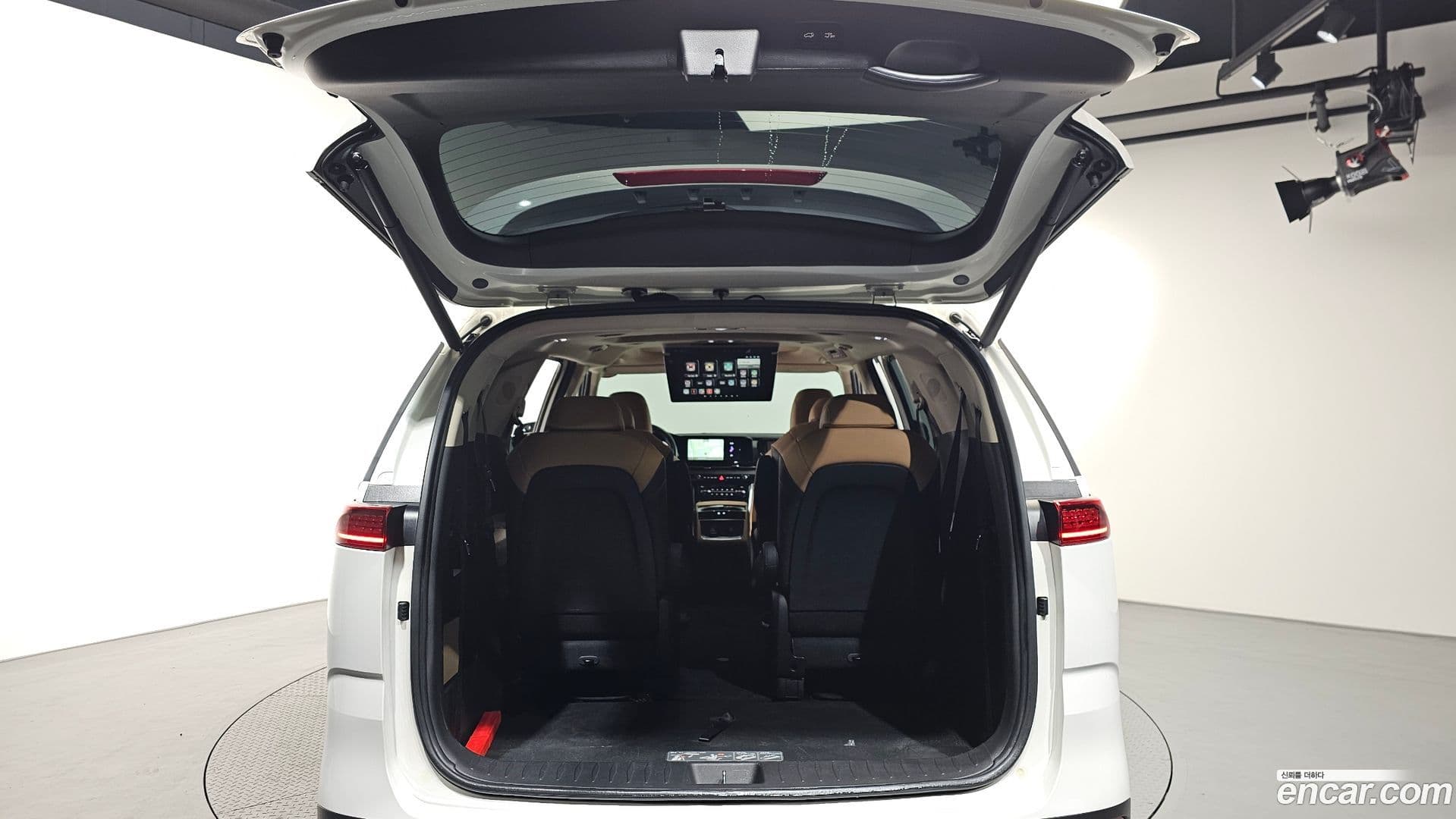 Main__Slider__Photo:Canival Kia 2021.8-19