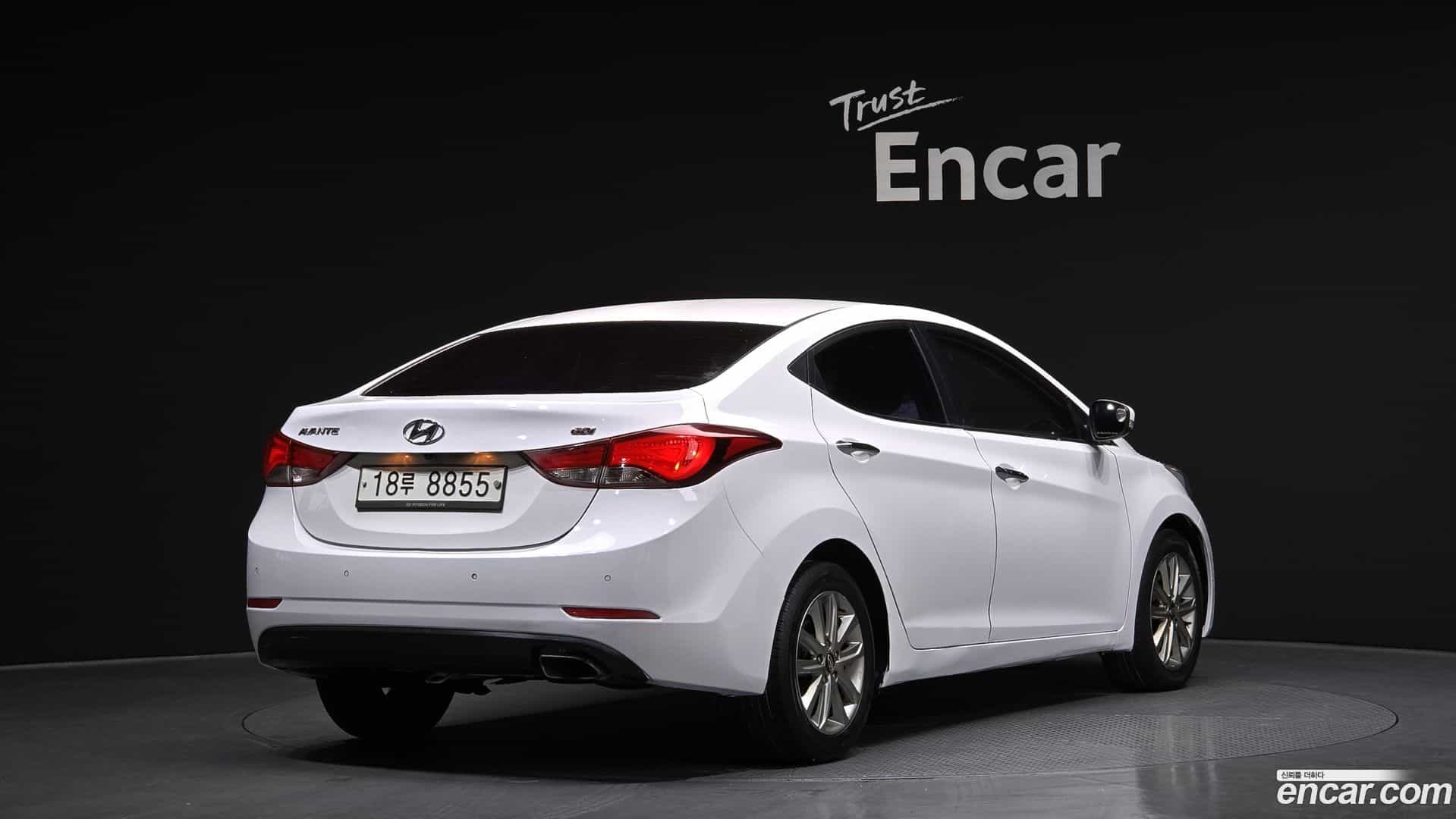 AVANTE Hyundai 2013.9-OUTER-002