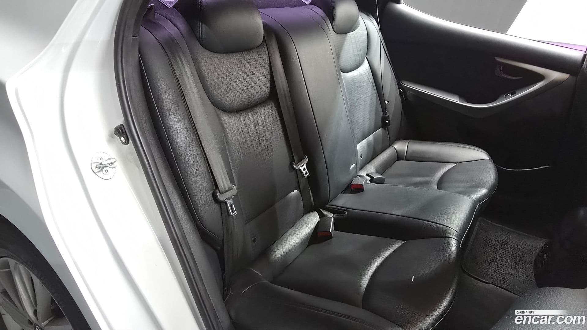 Main__Slider__Photo:AVANTE Hyundai 2013.9-11