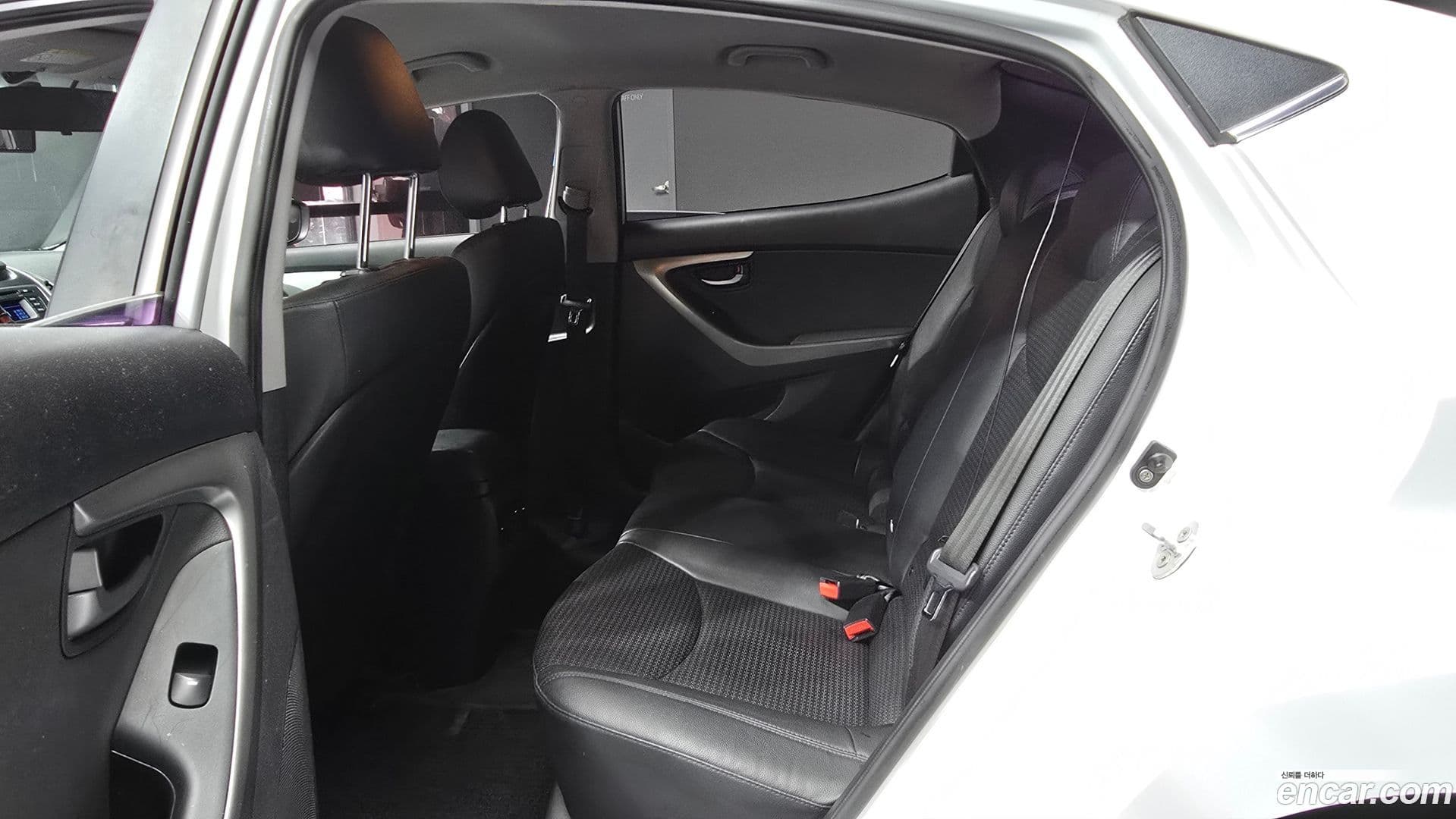 Main__Slider__Photo:AVANTE Hyundai 2013.9-12