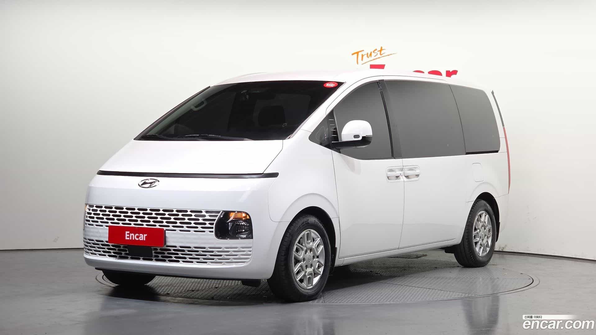 Staria Hyundai 2022.11-OUTER-001