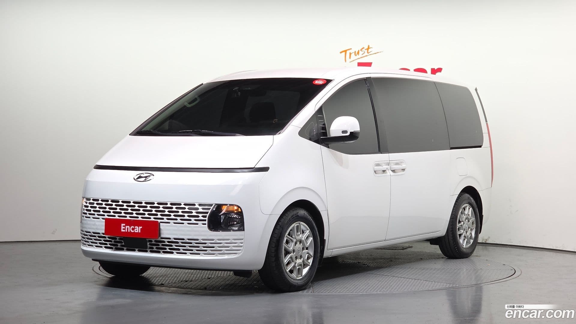 Main__Slider__Photo:Staria Hyundai 2022.11-0