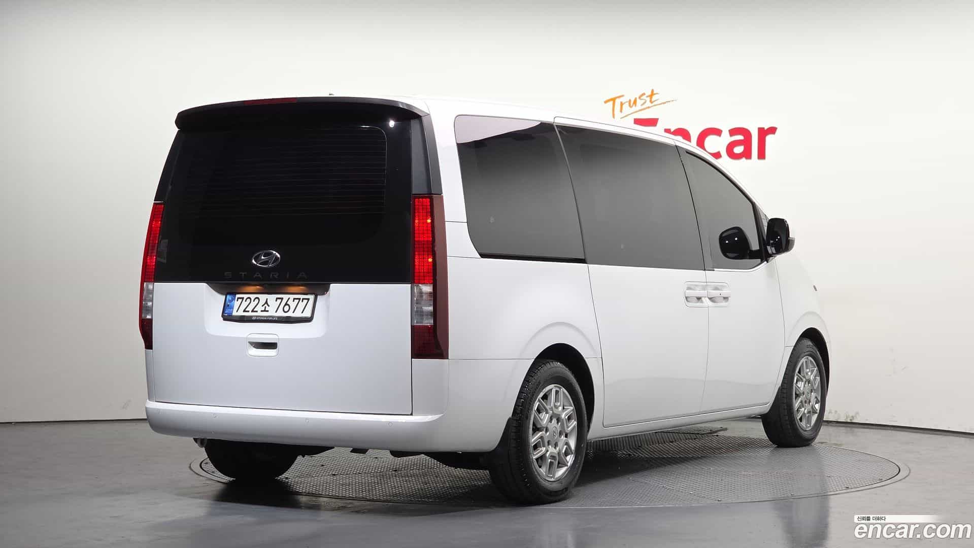 Staria Hyundai 2022.11-OUTER-002