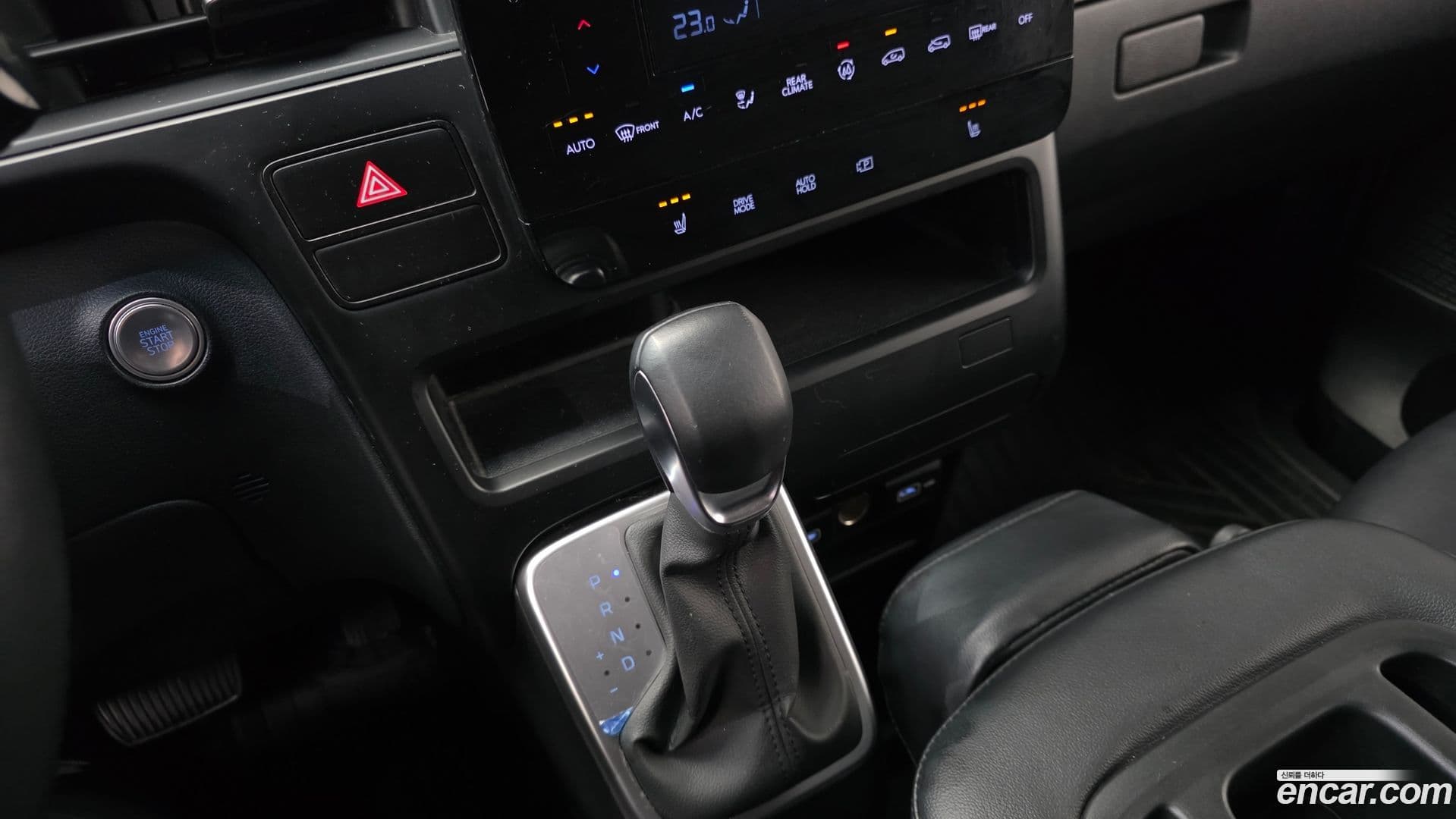 Main__Slider__Photo:Staria Hyundai 2022.11-8