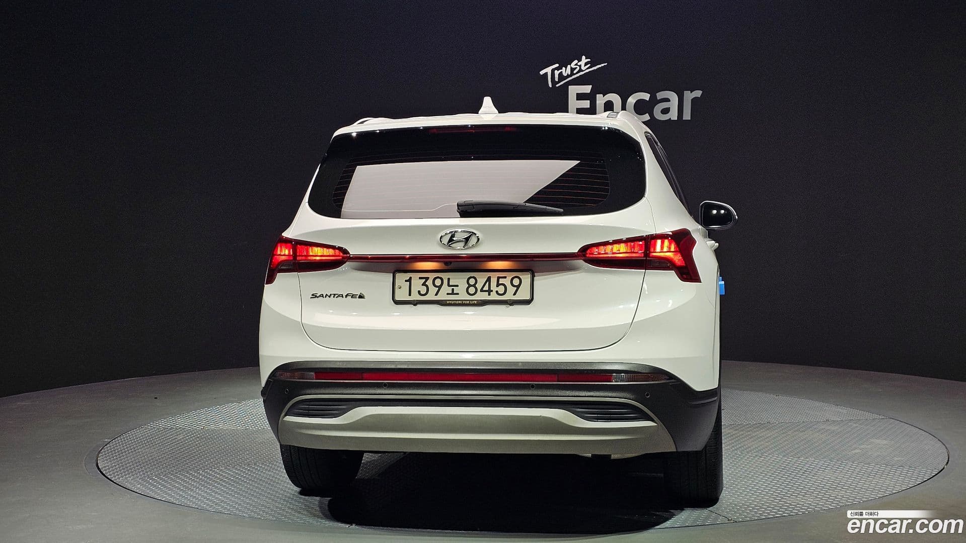 Main__Slider__Photo:Santafe Hyundai 2020.9-3