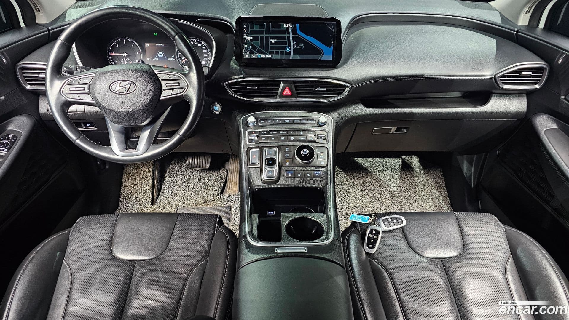 Main__Slider__Photo:Santafe Hyundai 2020.9-6