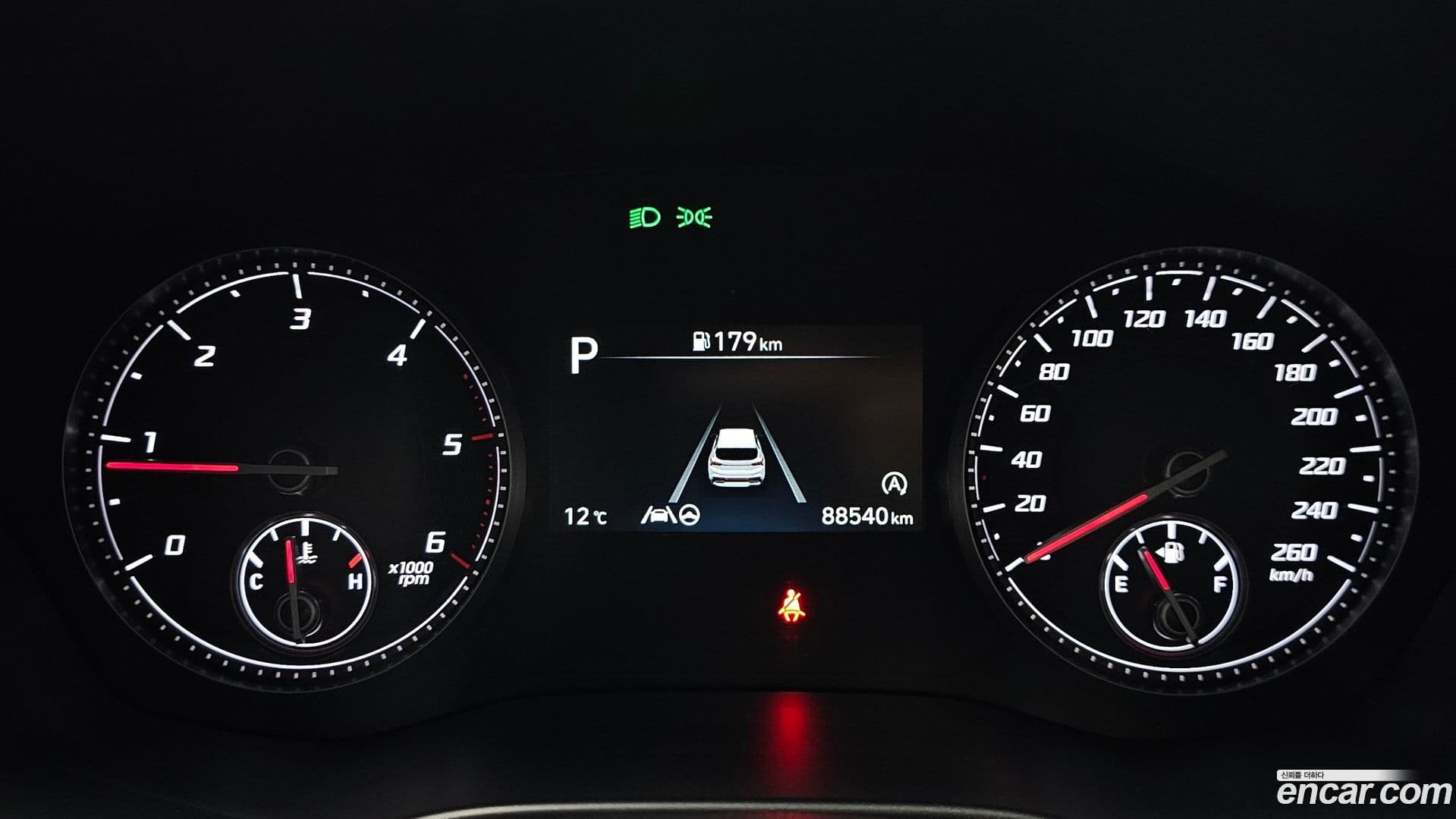 Main__Slider__Photo:Santafe Hyundai 2020.9-7