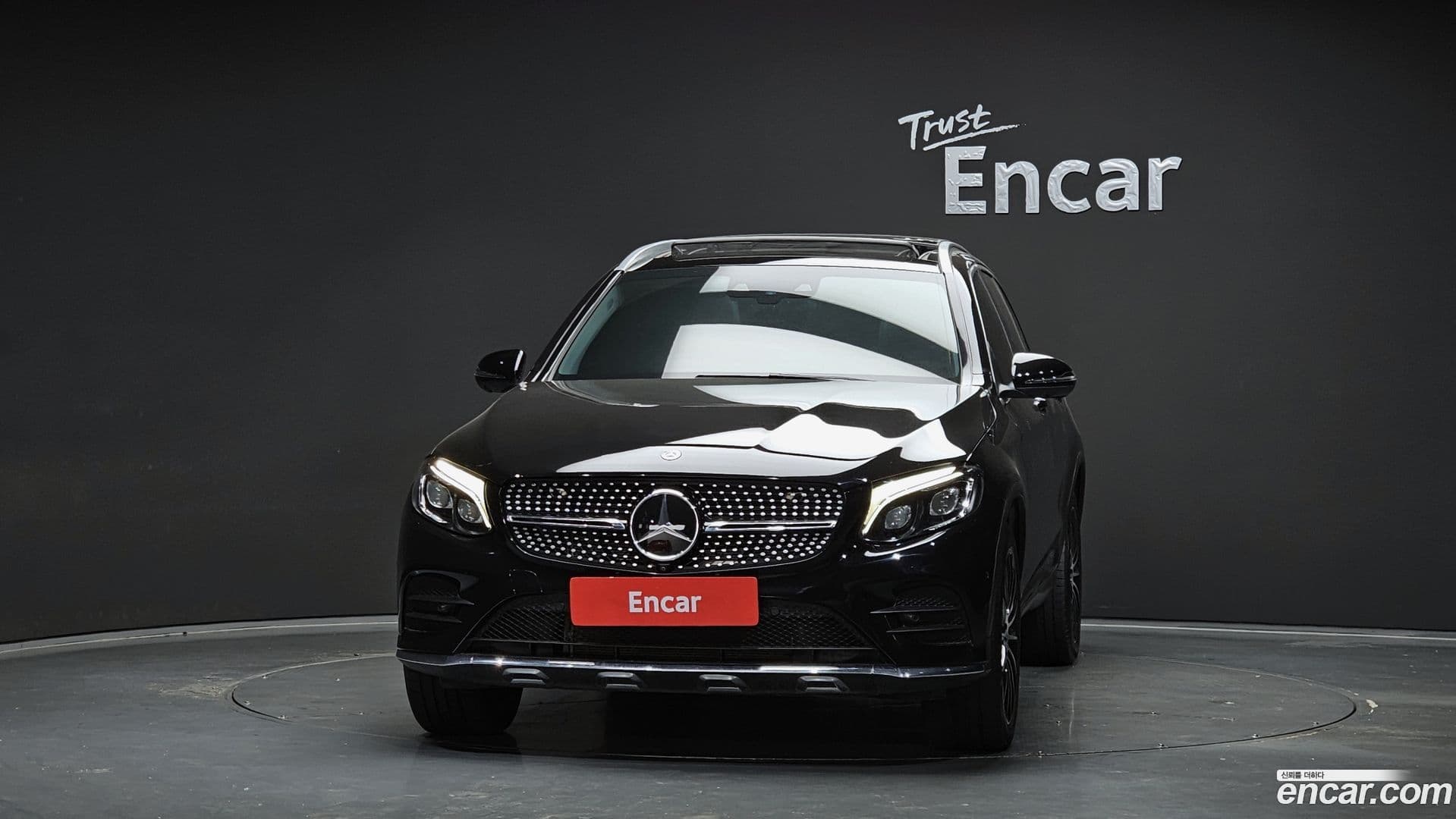 Main__Slider__Photo:GLC-Class Mercedes-Benz 2018.7-2