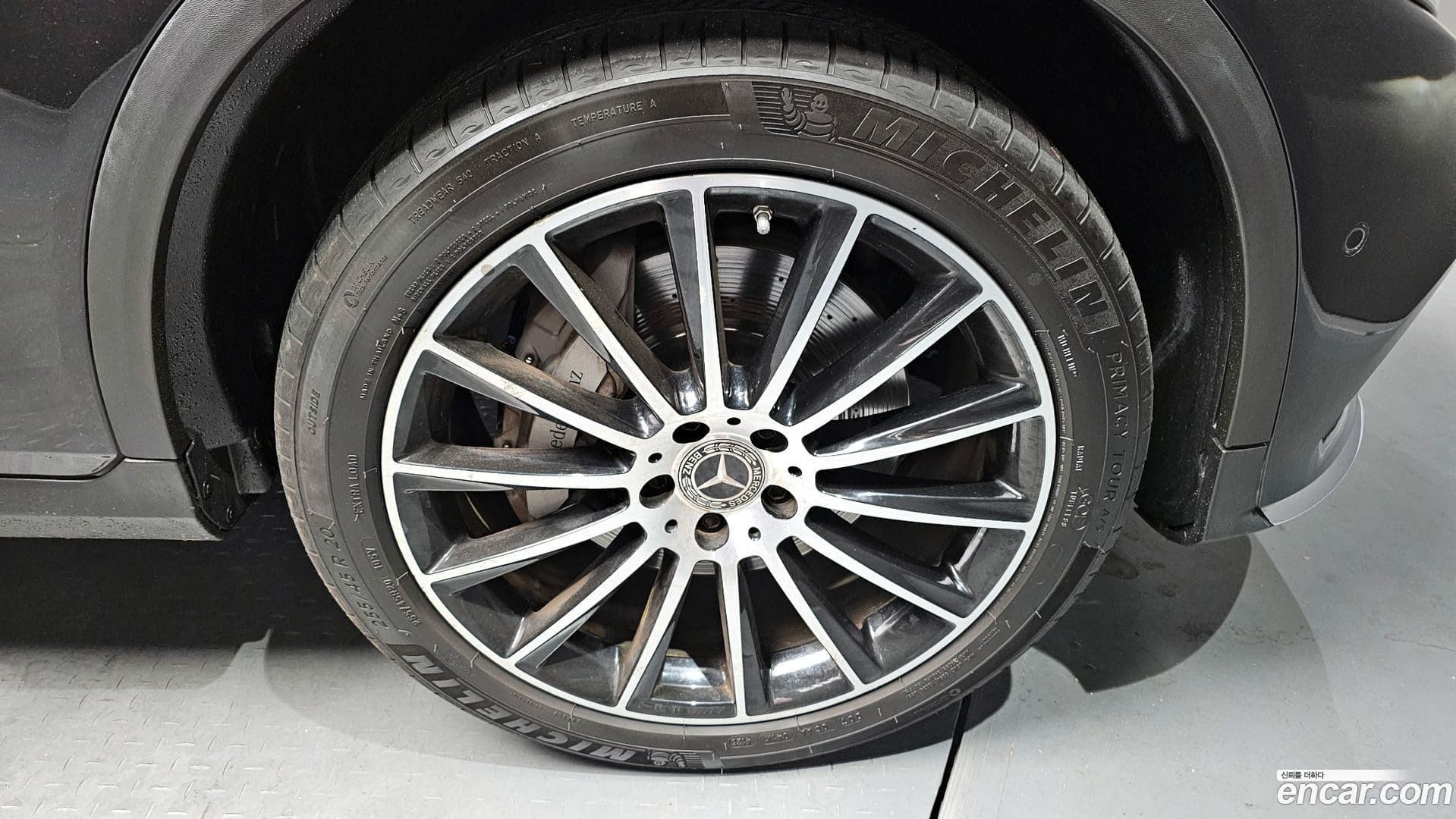 Main__Slider__Photo:GLC-Class Mercedes-Benz 2018.7-4