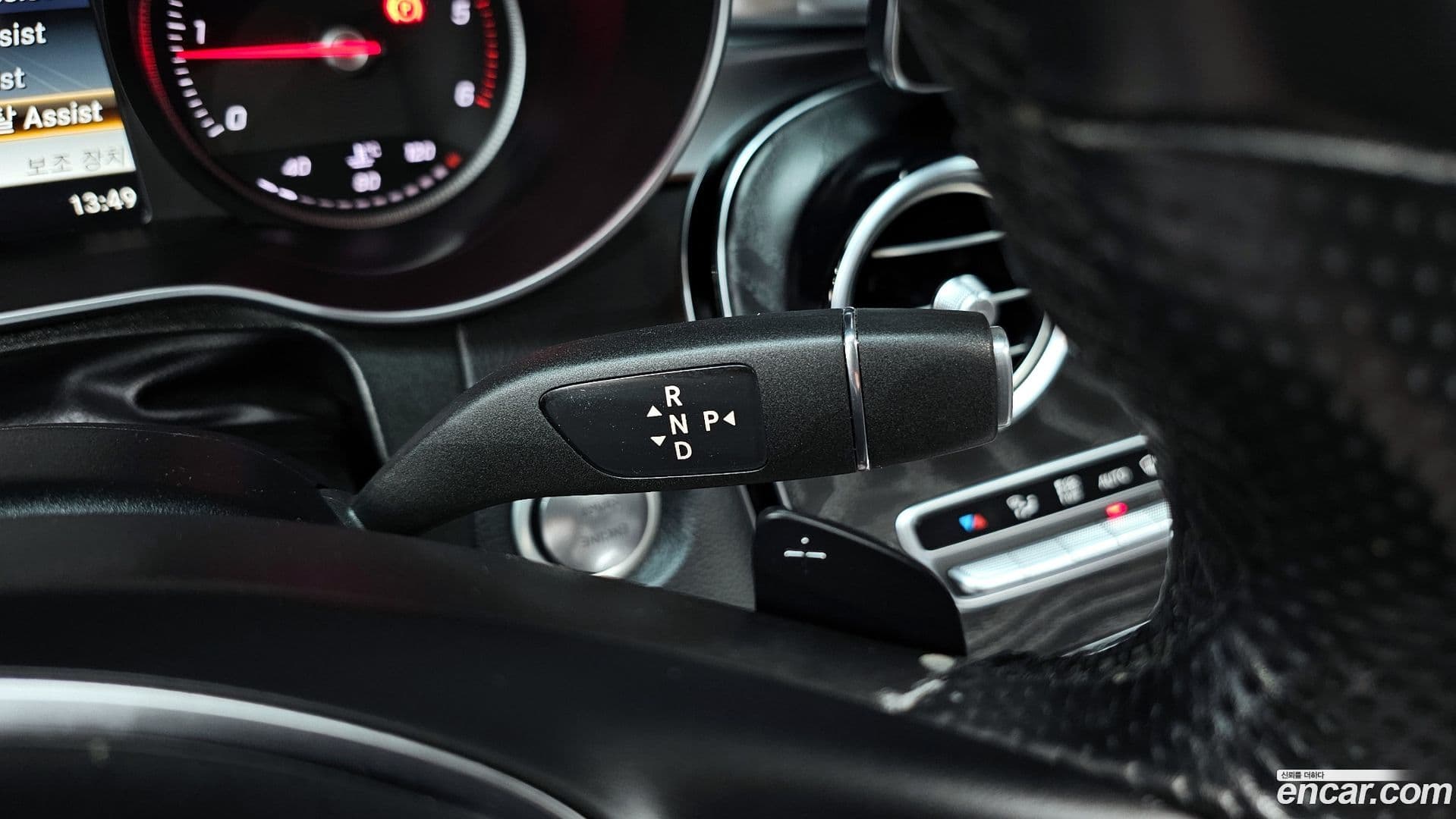 Main__Slider__Photo:GLC-Class Mercedes-Benz 2018.7-8