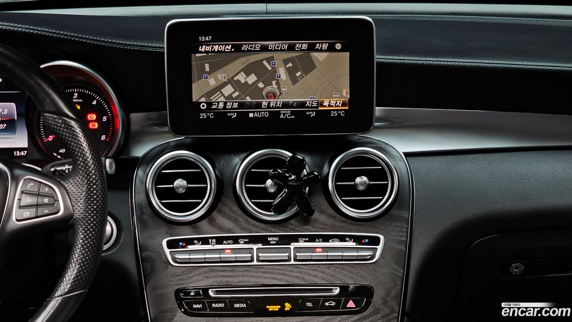 Main__Slider__Photo:GLC-Class Mercedes-Benz 2018.7-13