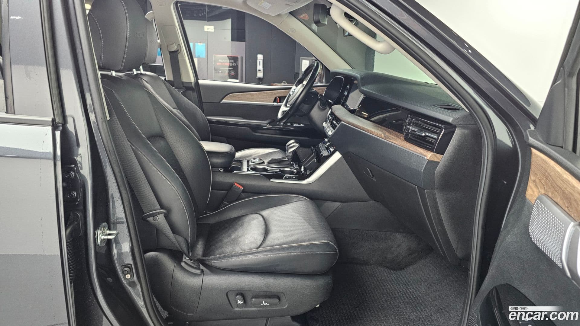 Main__Slider__Photo:Mohave Kia 2020.3-10