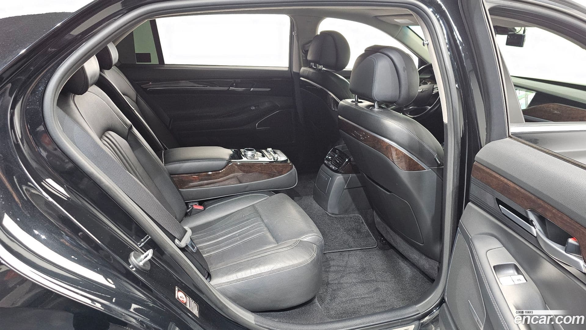 Main__Slider__Photo:EQ900 Genesis 2016.2-11