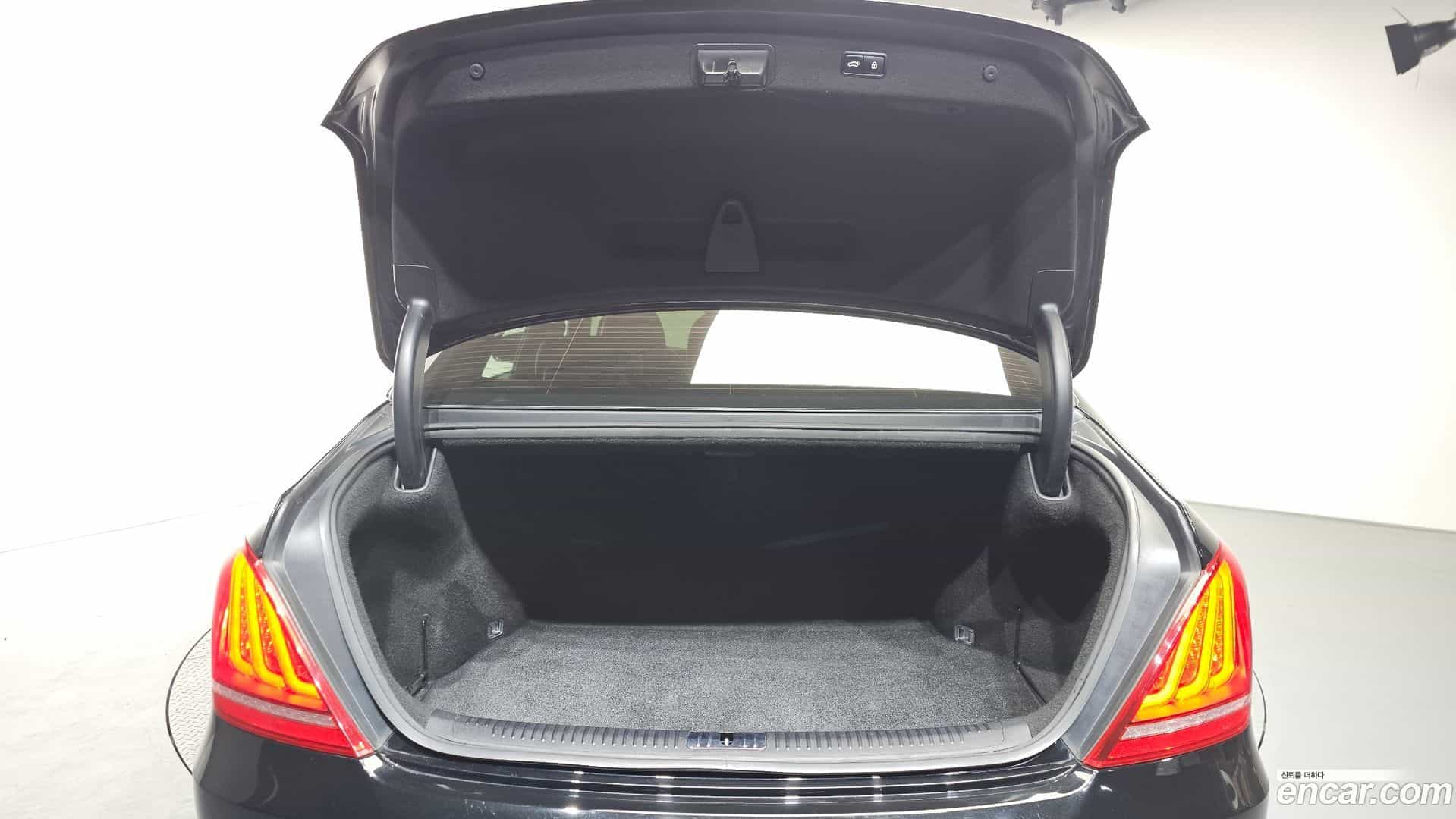 EQ900 Genesis 2016.2-OPTION-024