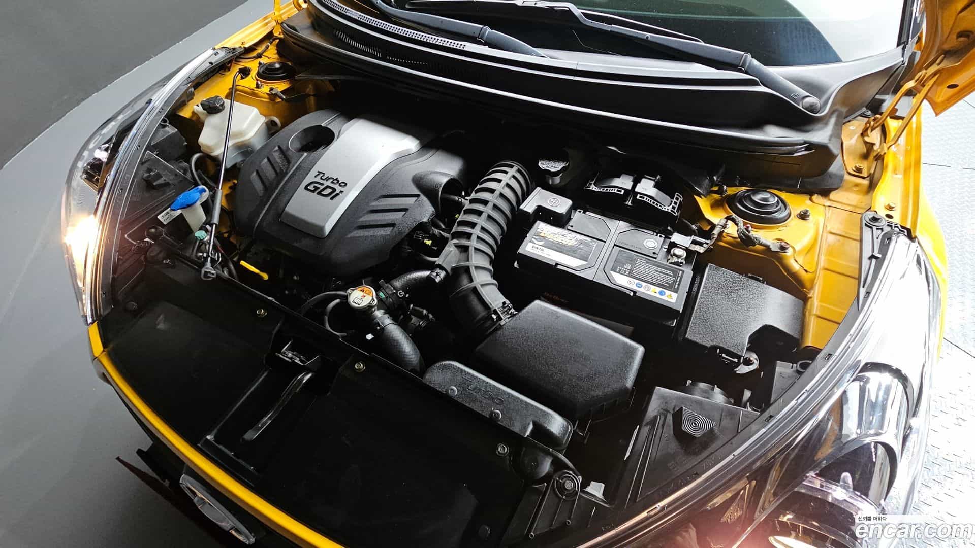 Veloster Hyundai 2012.7-INNER-006