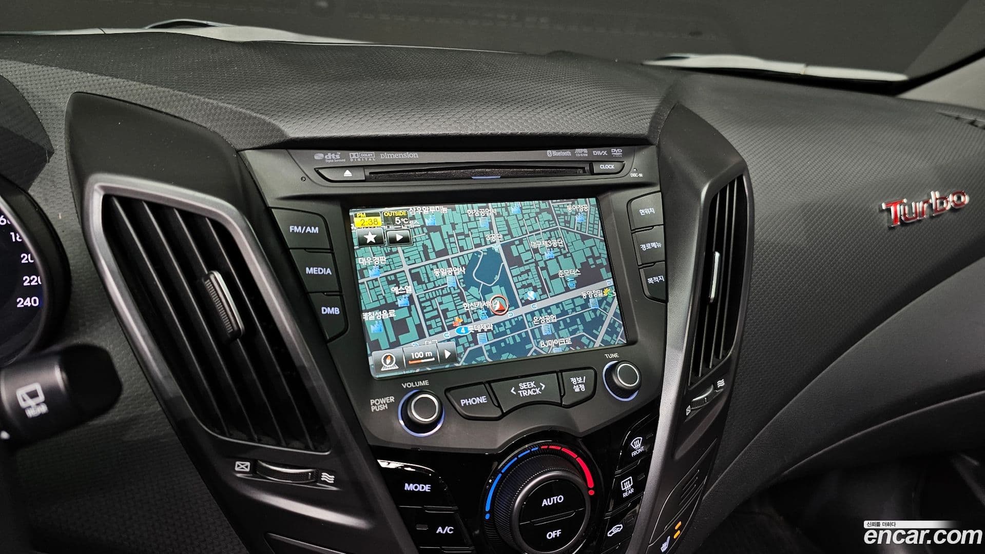 Main__Slider__Photo:Veloster Hyundai 2012.7-14