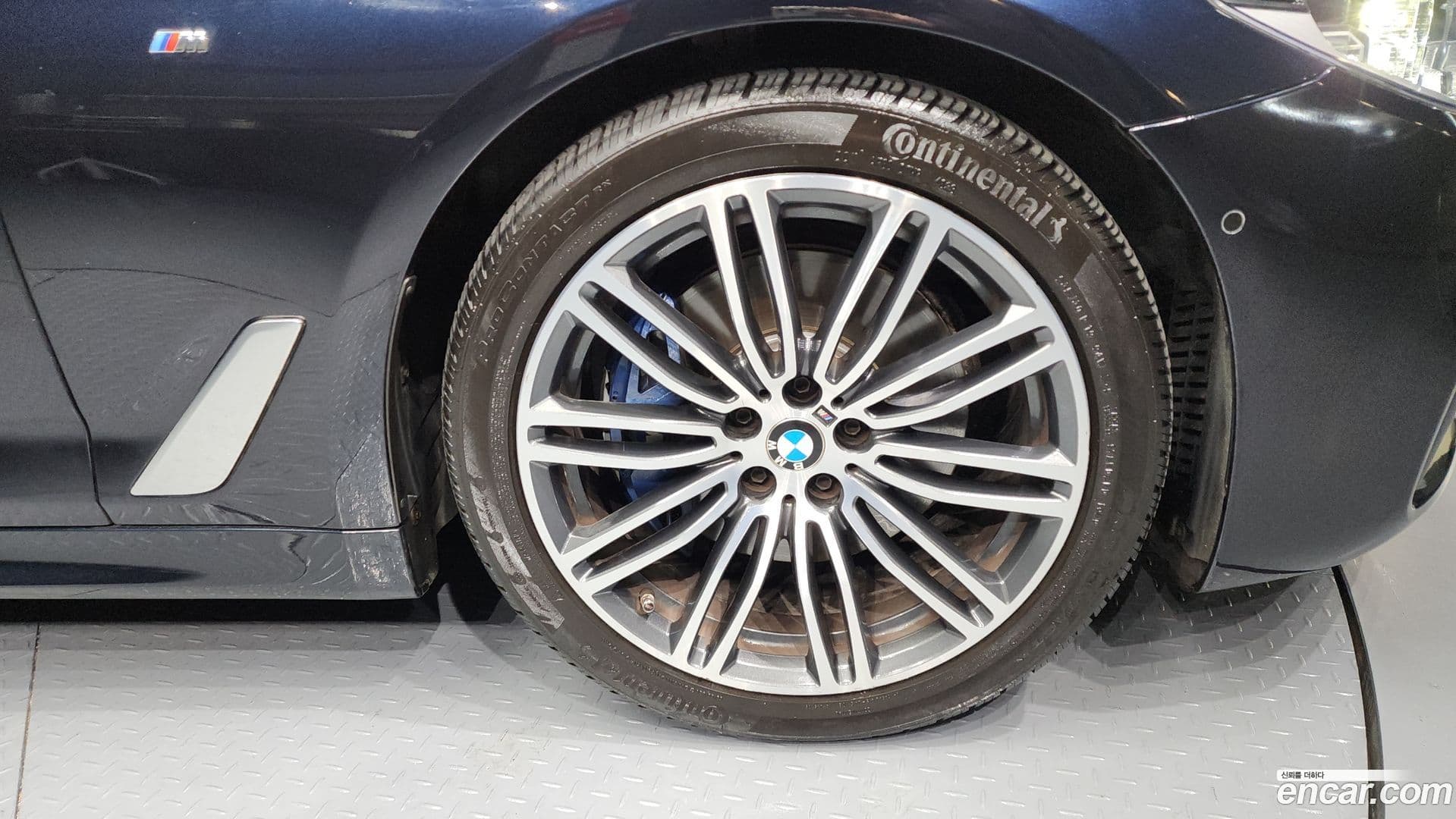 Main__Slider__Photo:5-Series BMW 2020.4-4