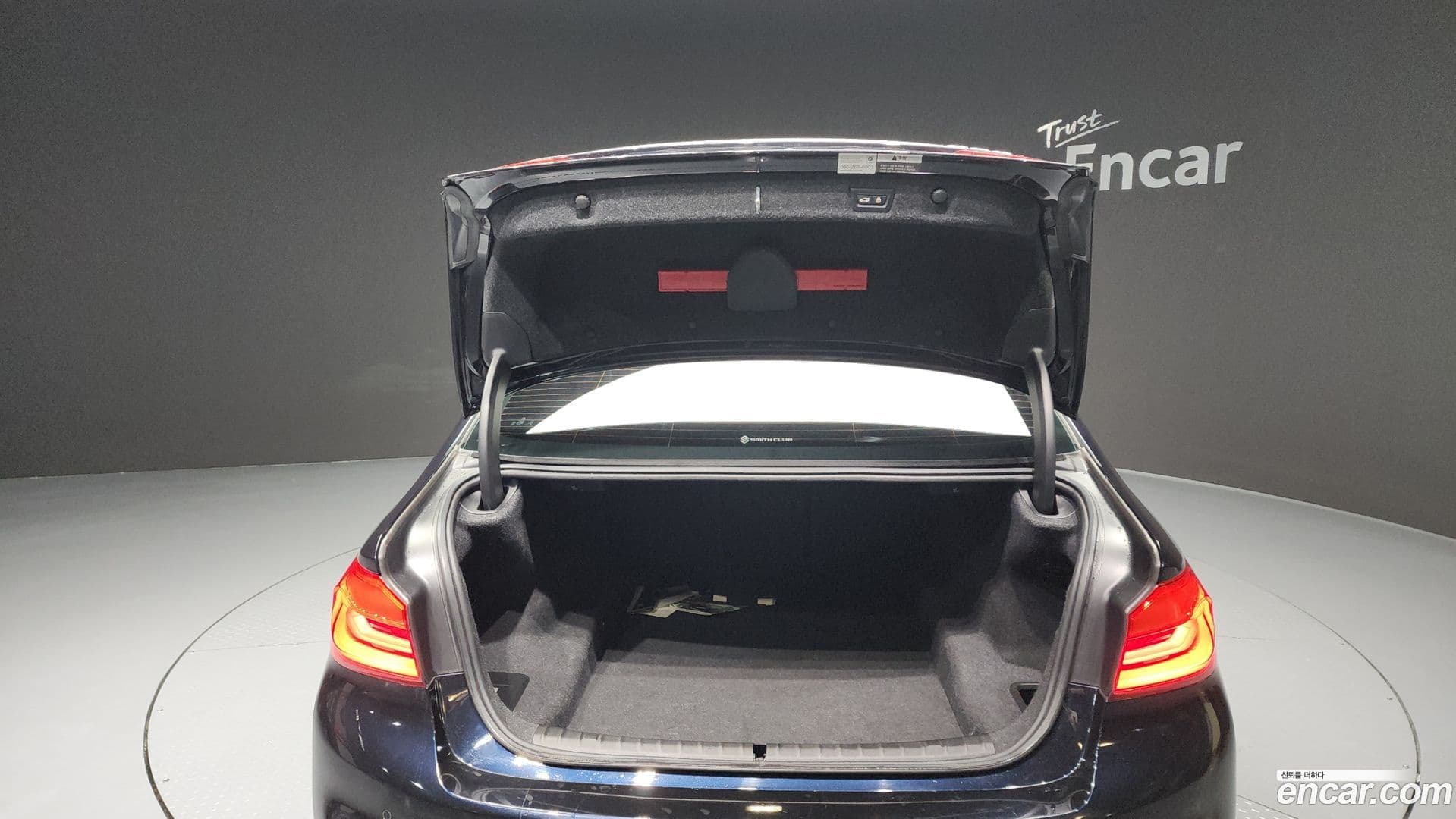 Main__Slider__Photo:5-Series BMW 2020.4-19